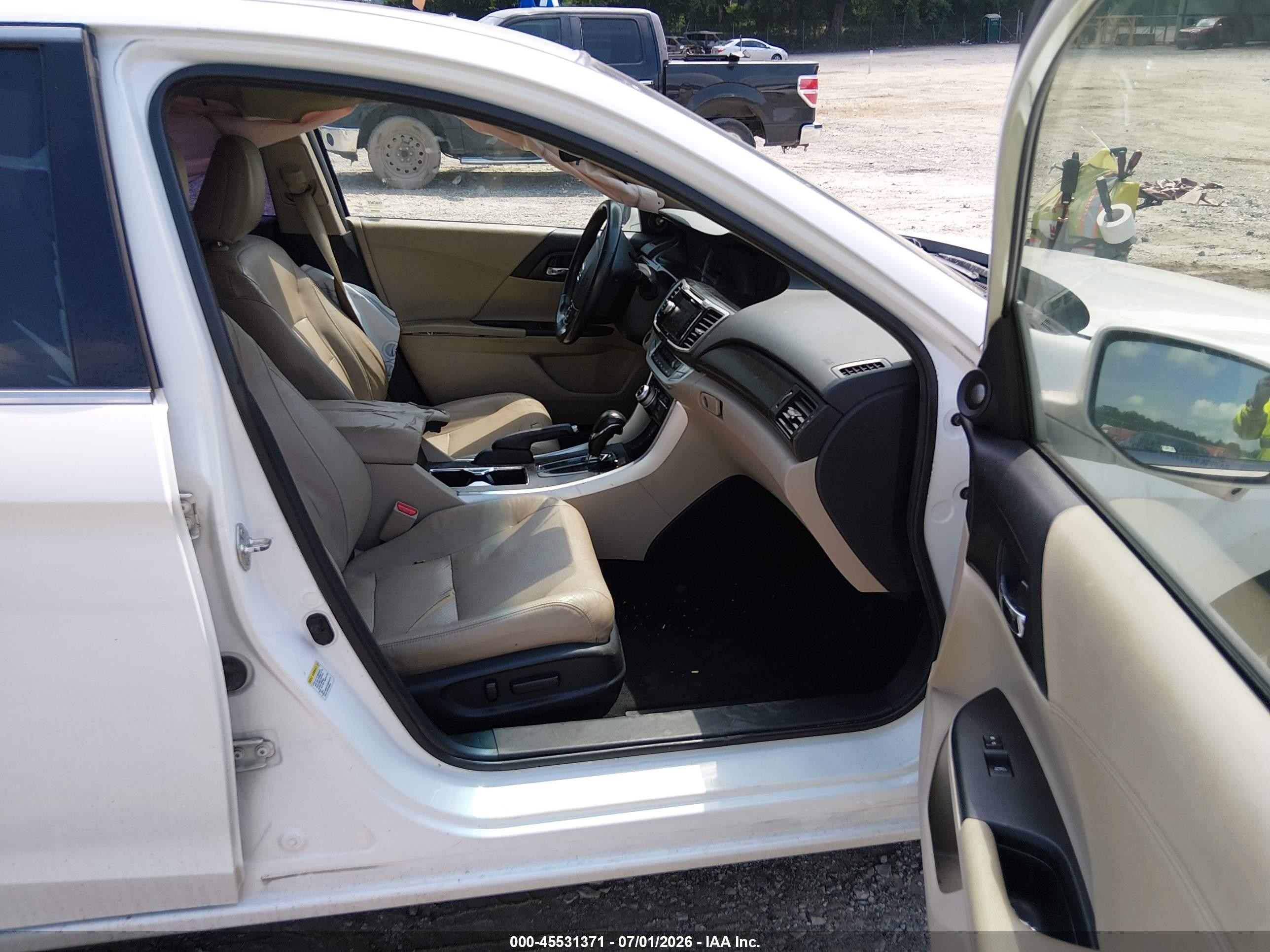 2013 Honda Accord Ex-l V-6 White vin: 1HGCR3F87DA003545