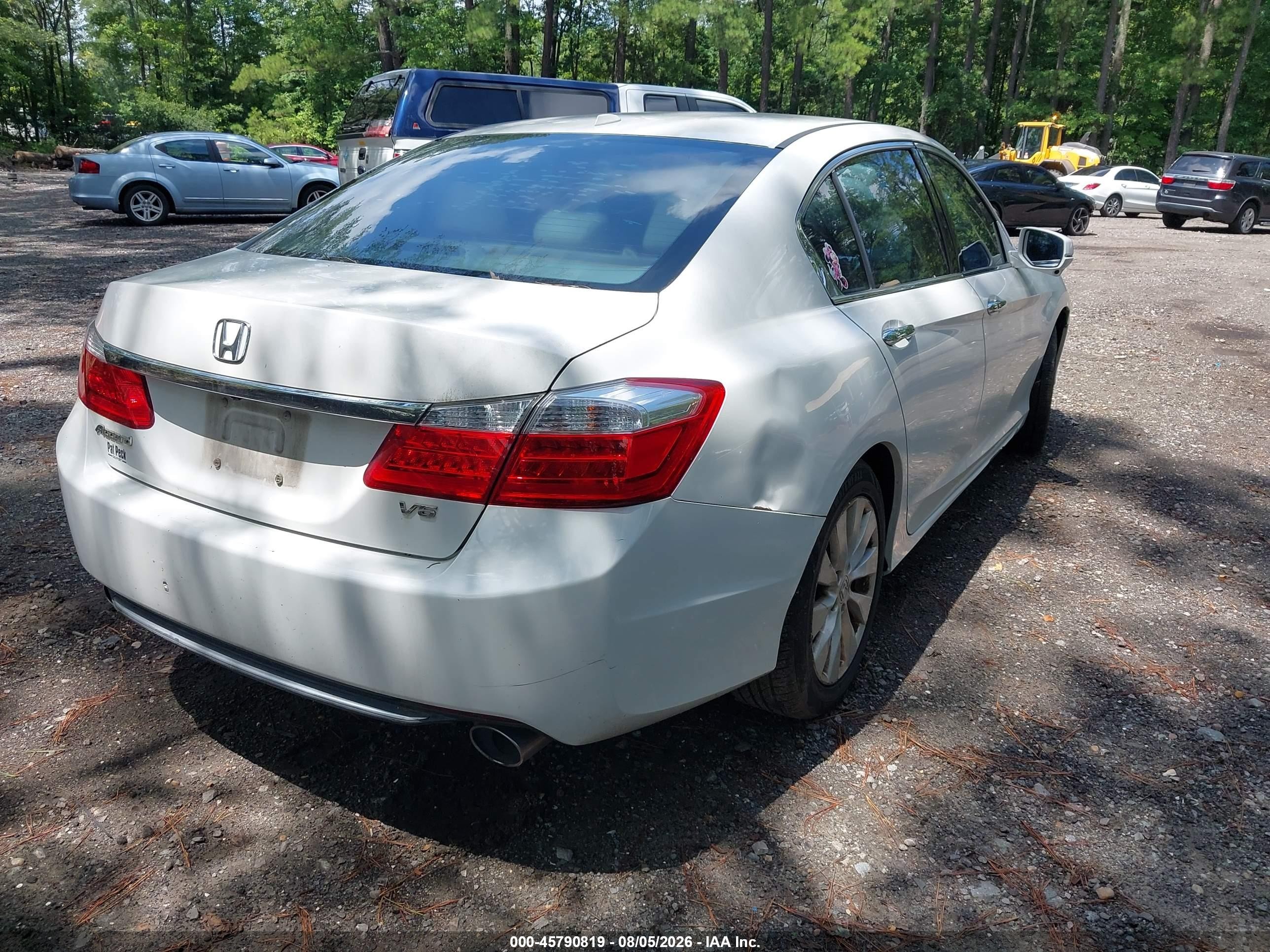 2013 Honda Accord Ex-l V-6 Белый vin: 1HGCR3F87DA013640