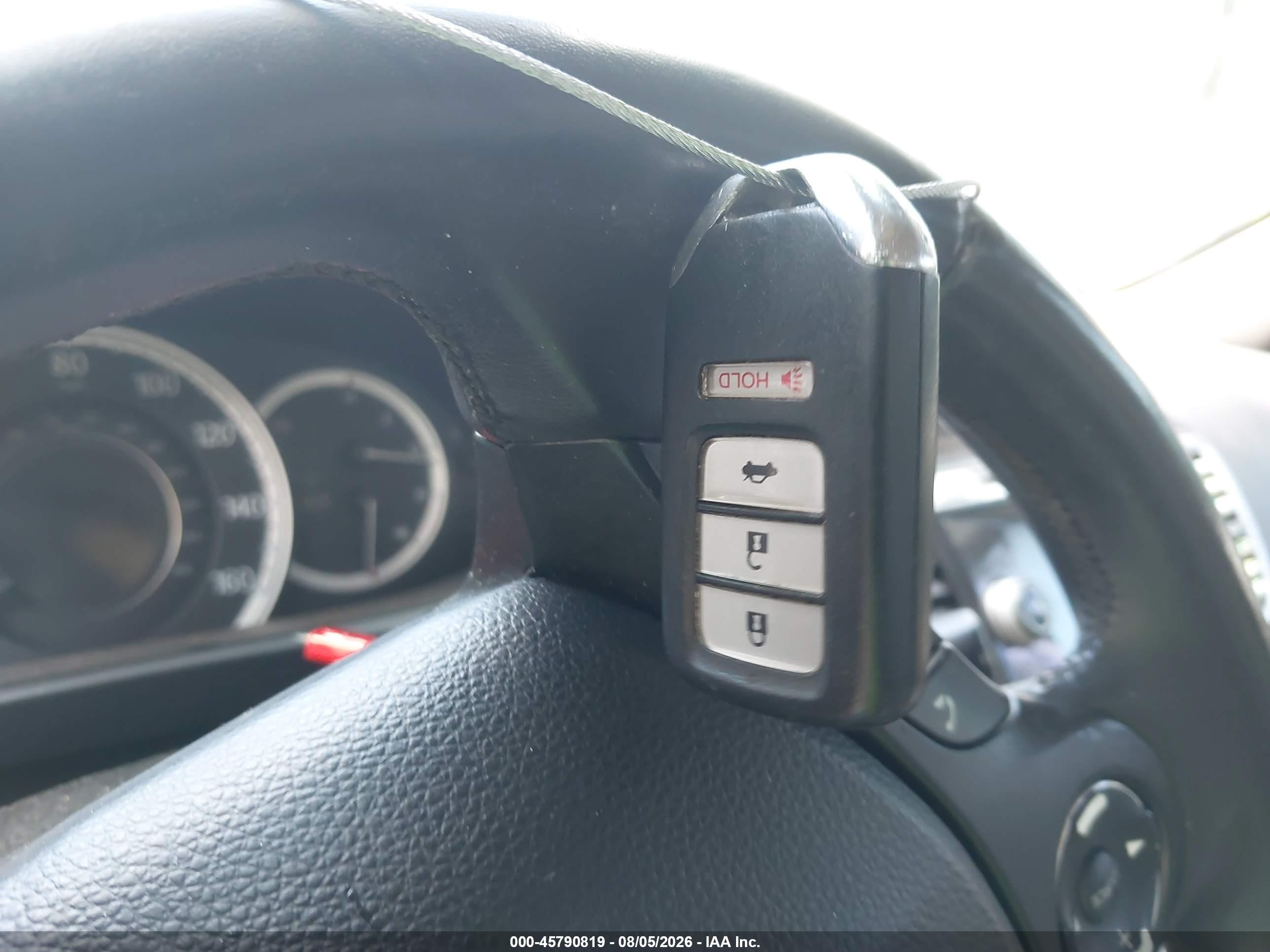2013 Honda Accord Ex-l V-6 Белый vin: 1HGCR3F87DA013640