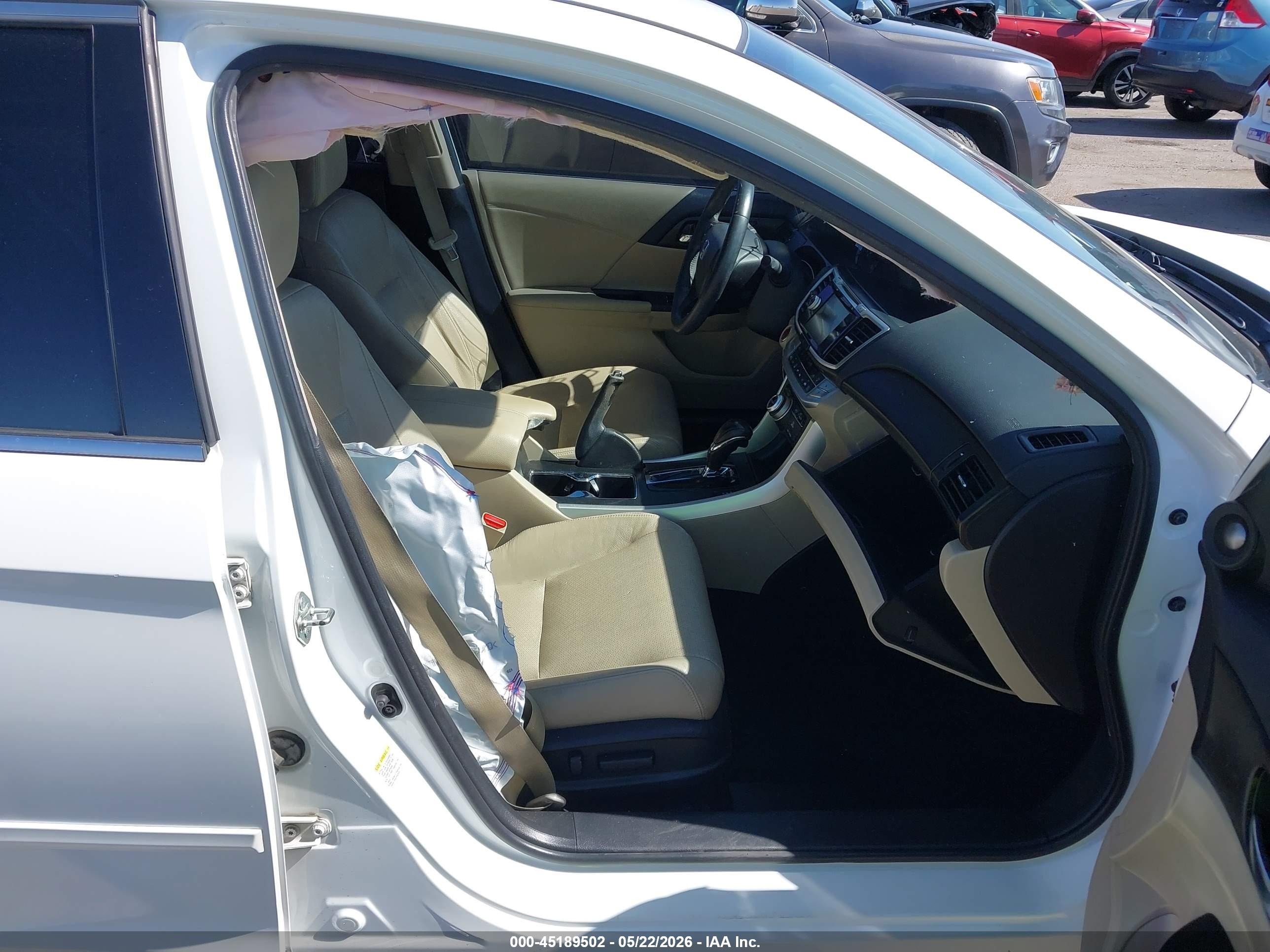 2015 Honda Accord Ex-l V-6 White vin: 1HGCR3F87FA024673