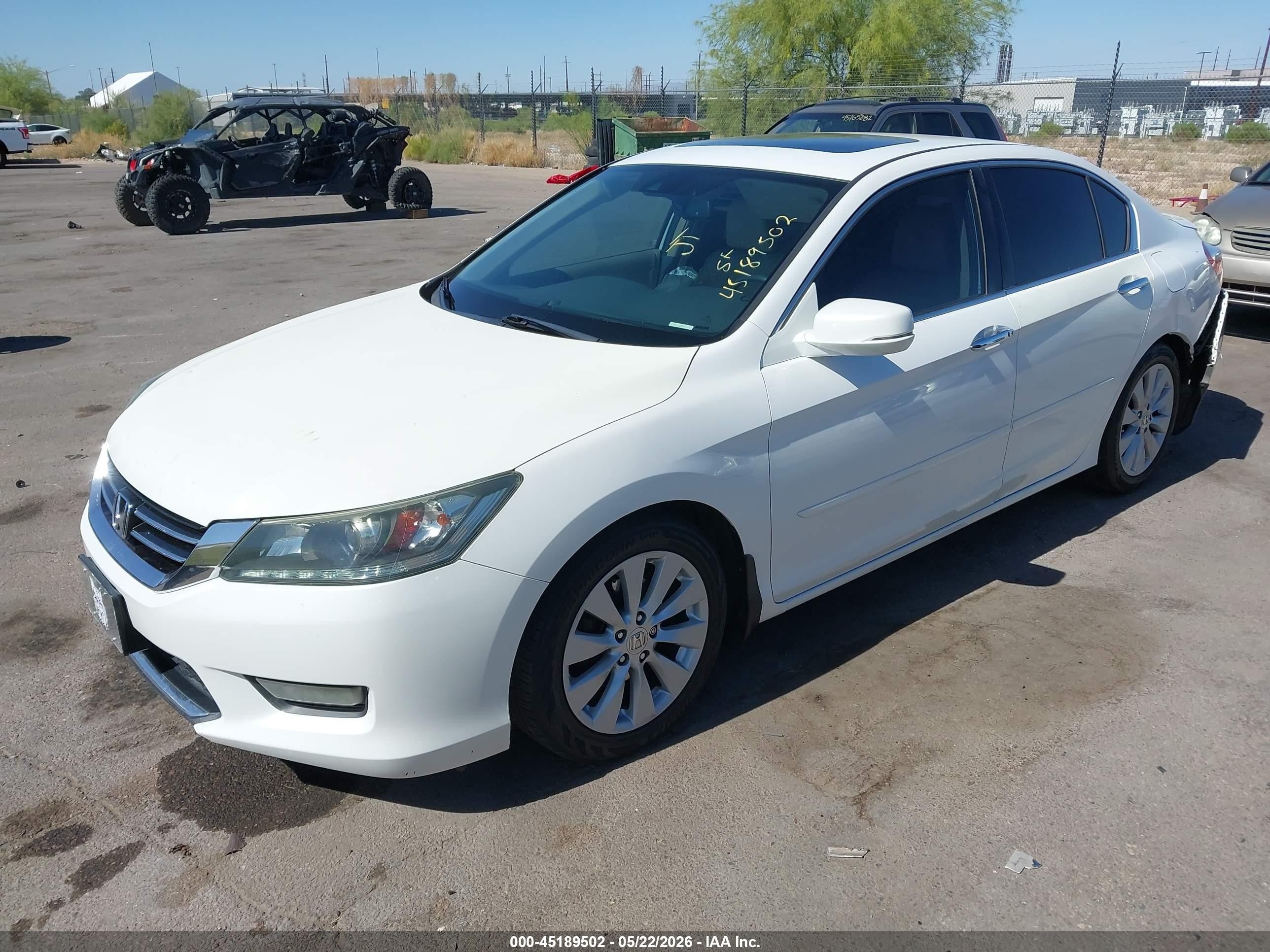 2015 Honda Accord Ex-l V-6 White vin: 1HGCR3F87FA024673