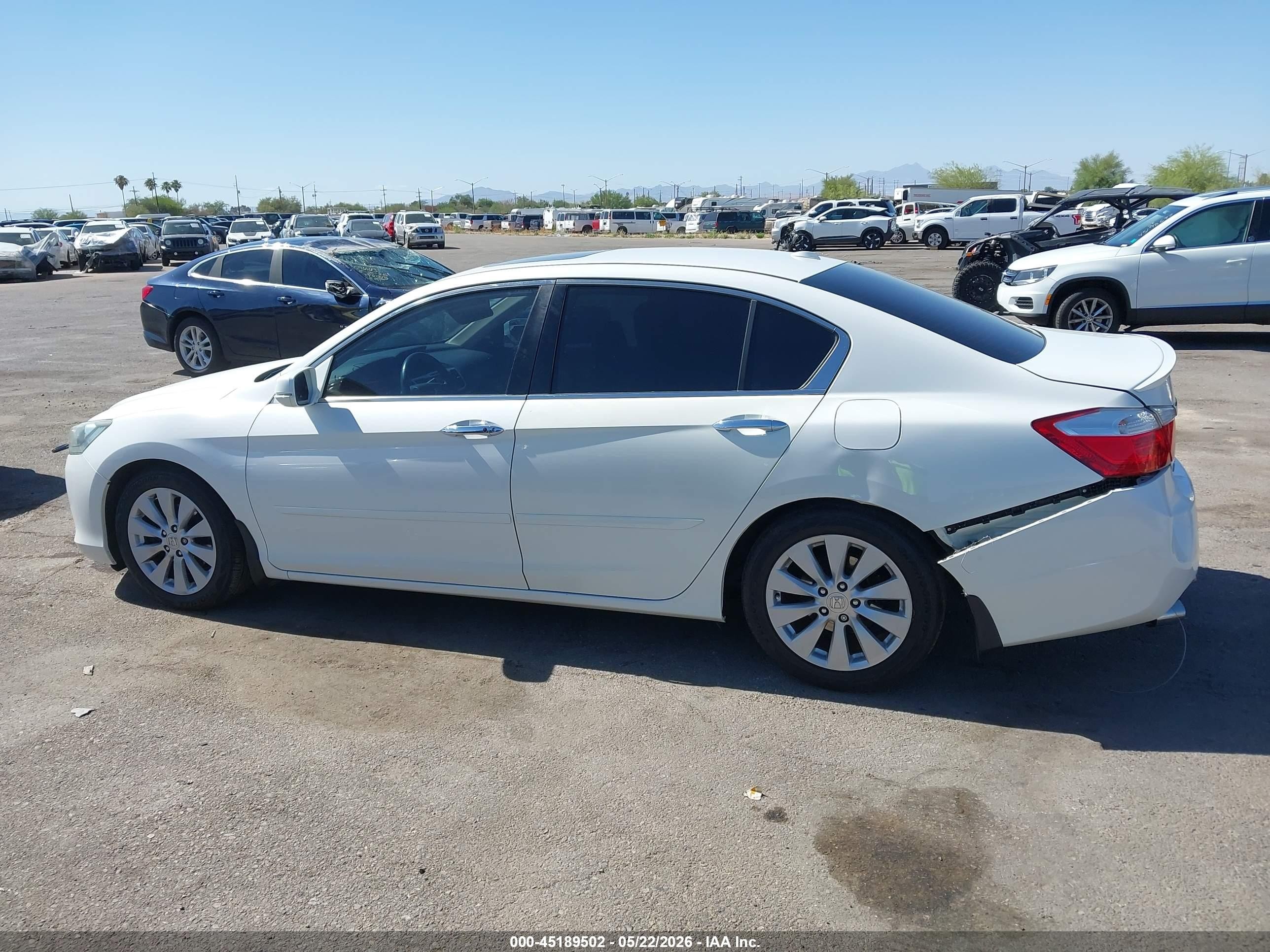 2015 Honda Accord Ex-l V-6 White vin: 1HGCR3F87FA024673