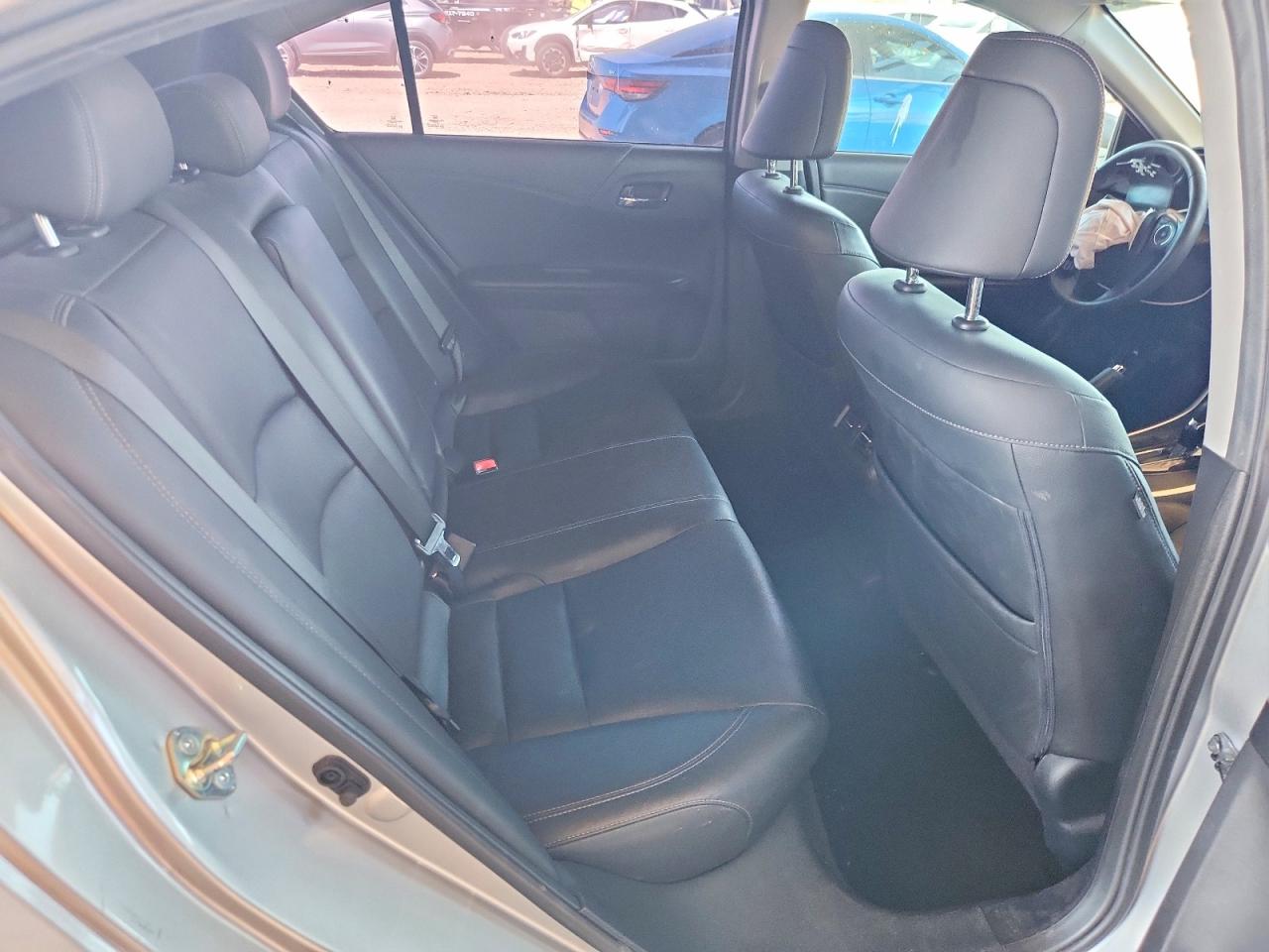 2015 Honda Accord Exl Серебряный vin: 1HGCR3F87FA025449