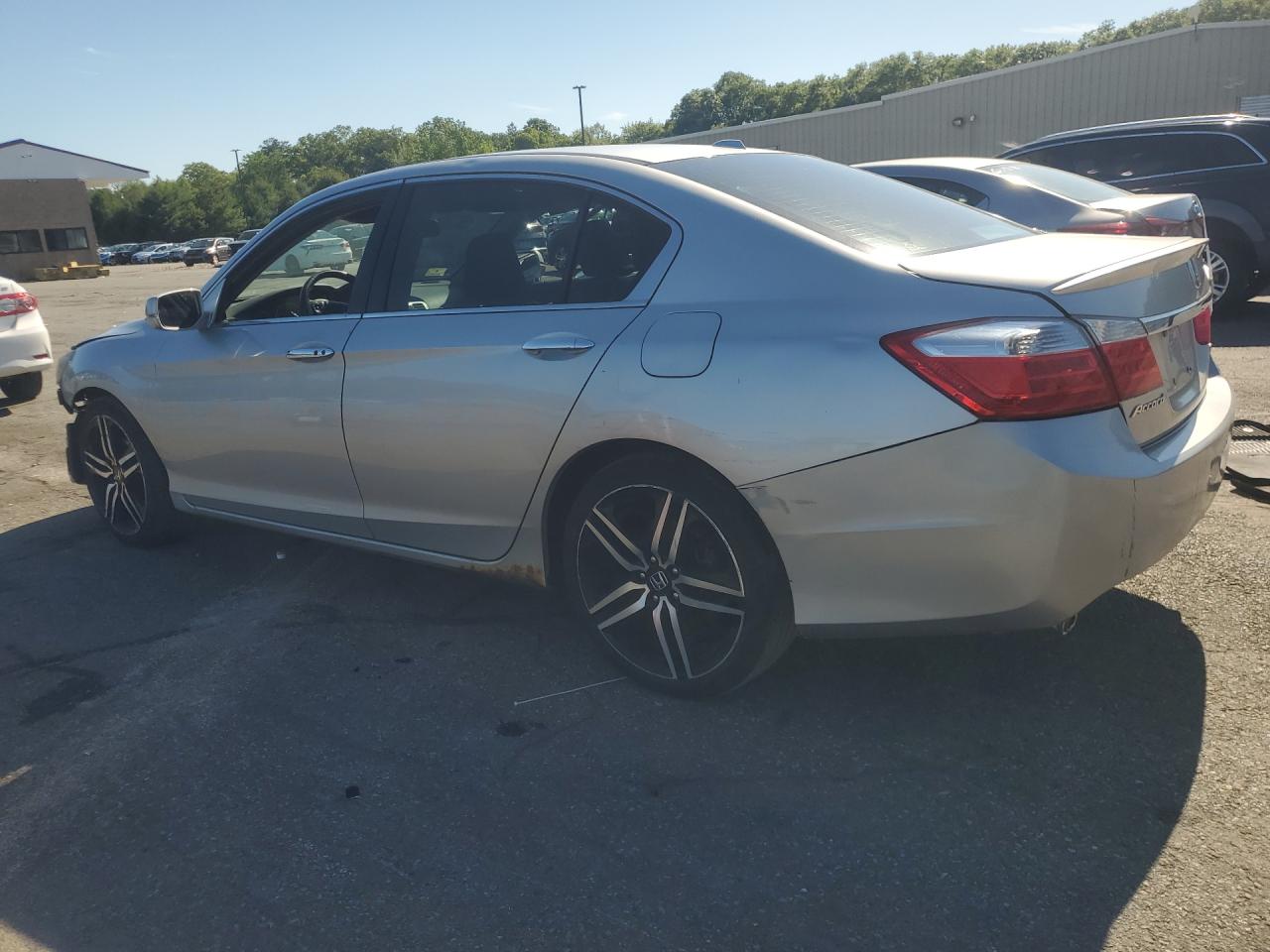 2013 Honda Accord Exl Серебряный vin: 1HGCR3F88DA010617 Damage: Left Rocker Panel, Corrosion, > 12 Inches