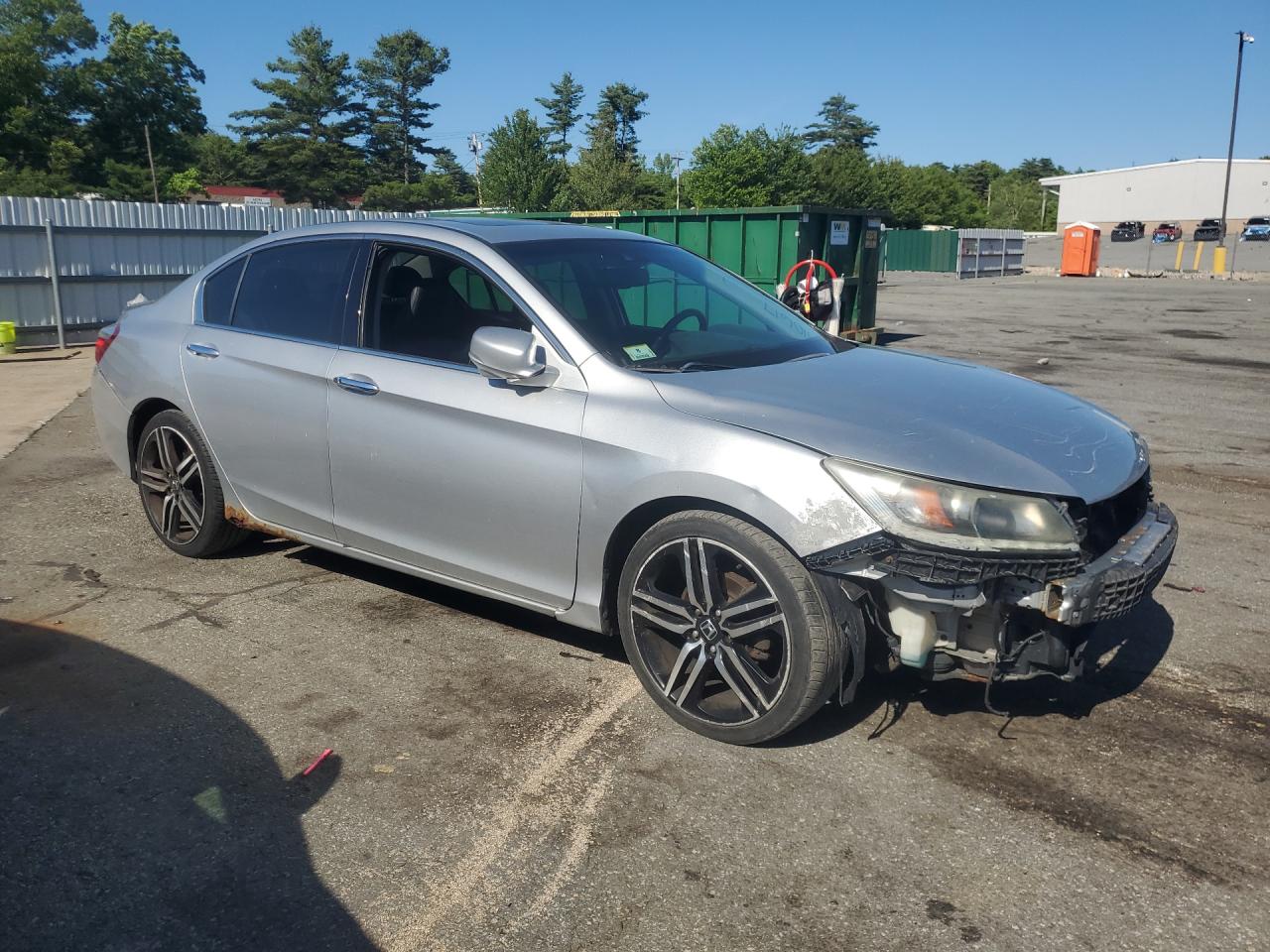 2013 Honda Accord Exl Серебряный vin: 1HGCR3F88DA010617 Damage: Right Front Fender, Dent(S) W/ Paint Dmg, > 12 Inches