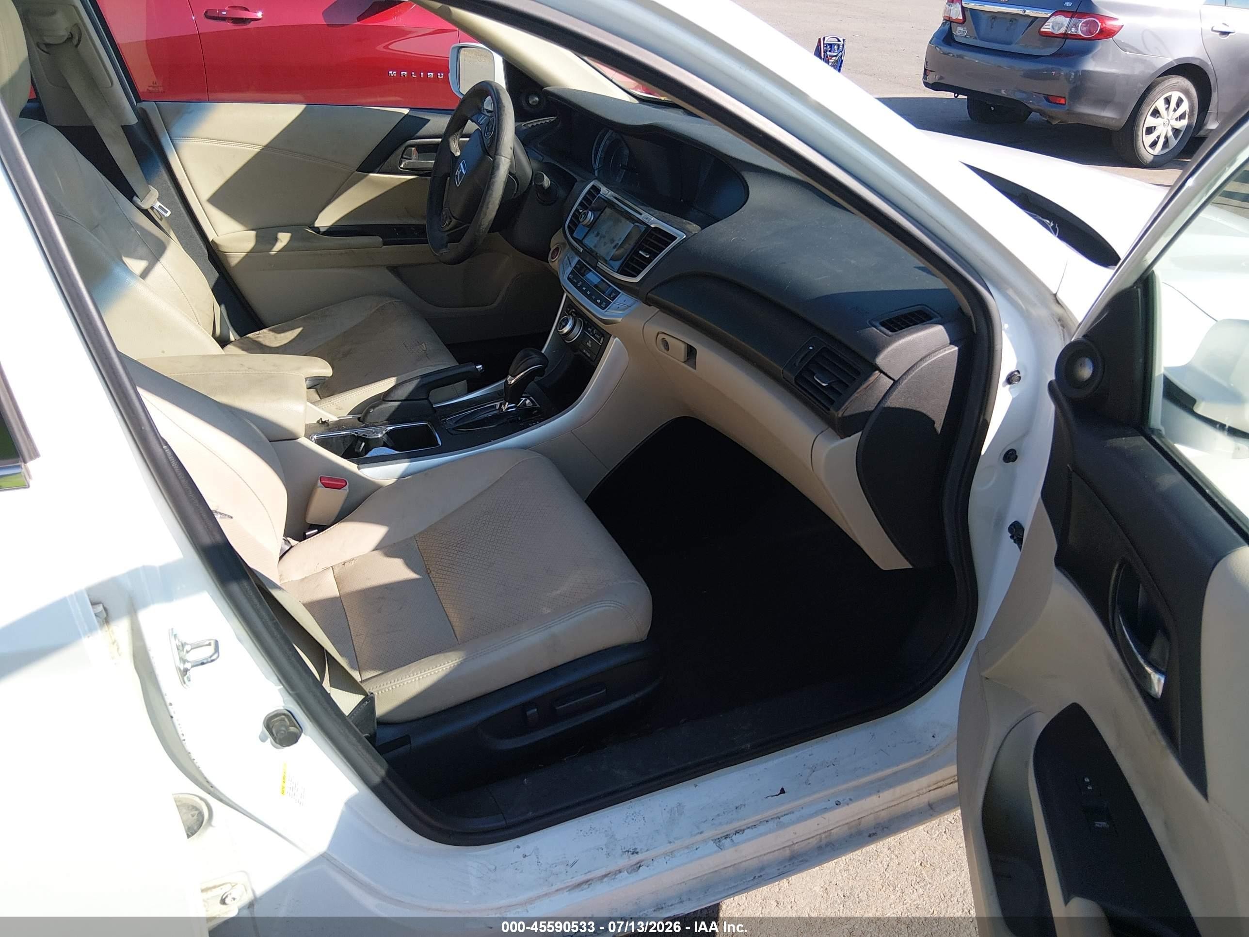 2013 Honda Accord Ex-l V-6 White vin: 1HGCR3F88DA040426