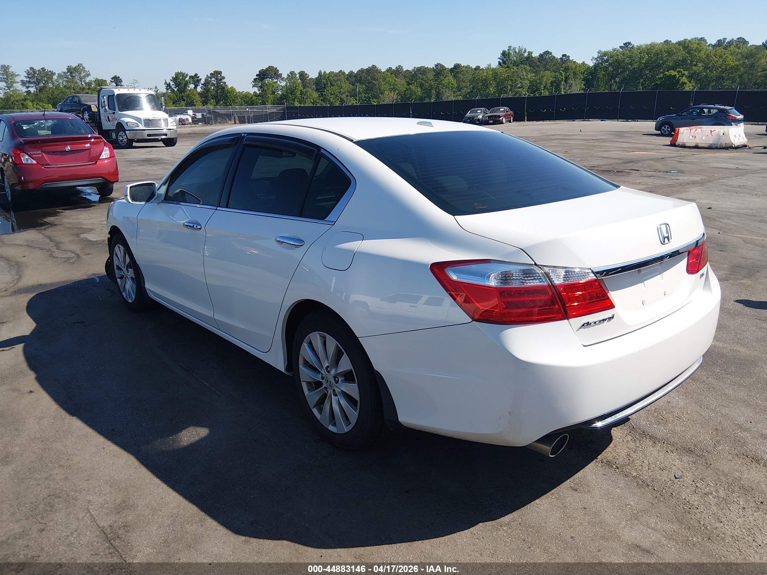 2015 Honda Accord Ex-l V-6 White vin: 1HGCR3F88FA003251