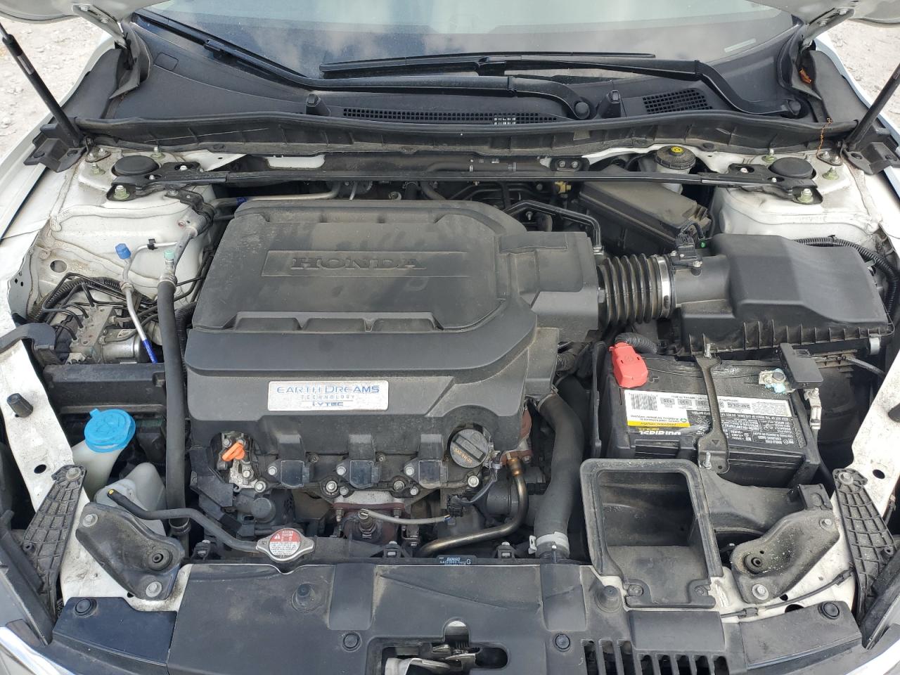 2015 Honda Accord Exl White vin: 1HGCR3F88FA014623