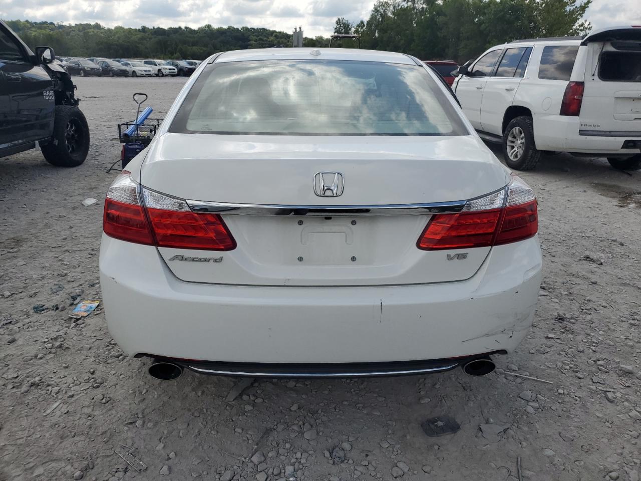 2015 Honda Accord Exl White vin: 1HGCR3F88FA014623