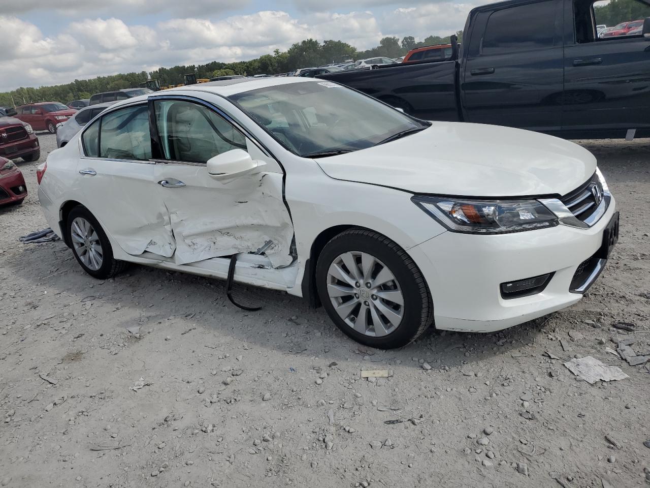 2015 Honda Accord Exl White vin: 1HGCR3F88FA014623