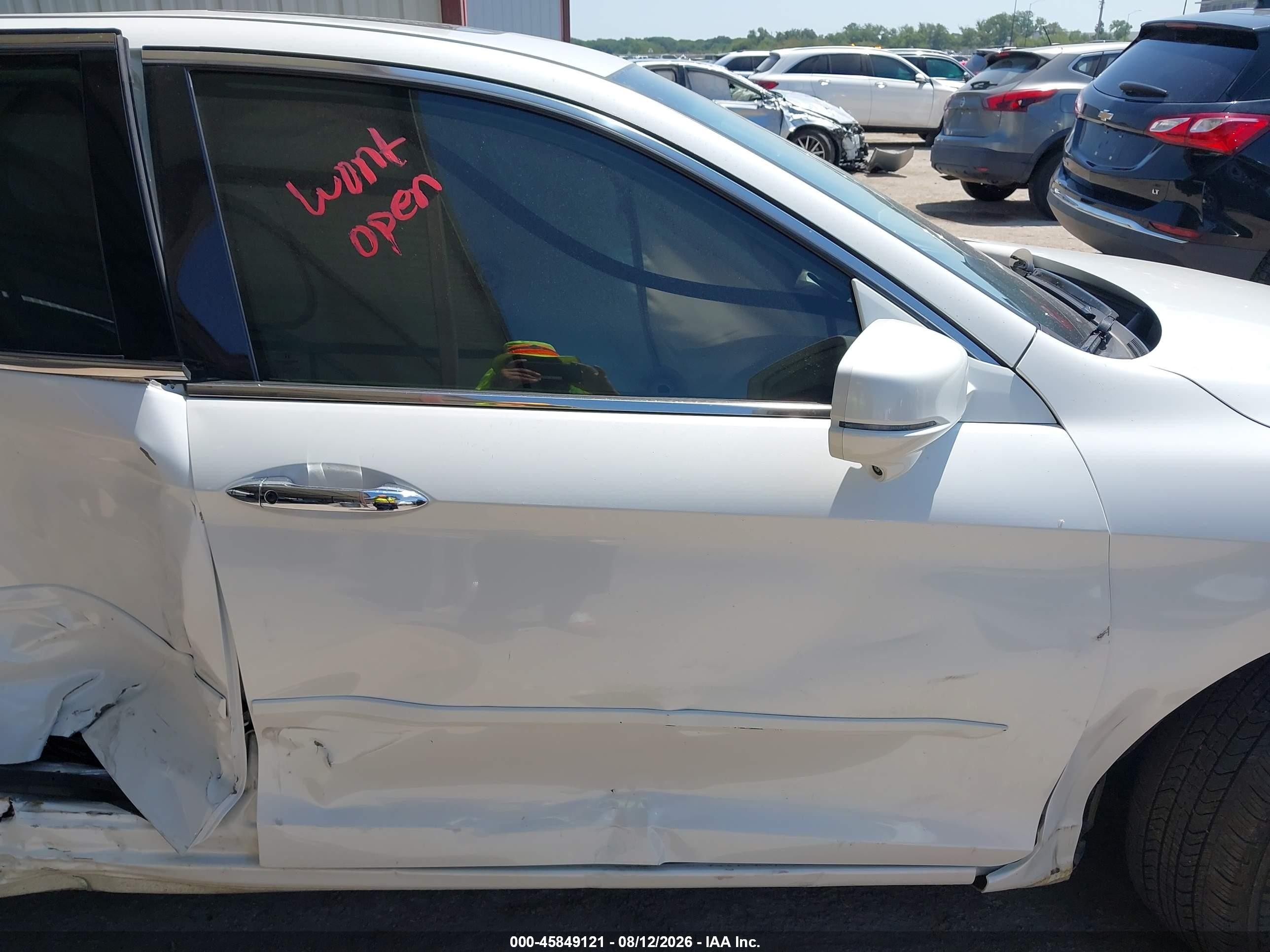 2013 Honda Accord Ex-l V-6 White vin: 1HGCR3F89DA001117