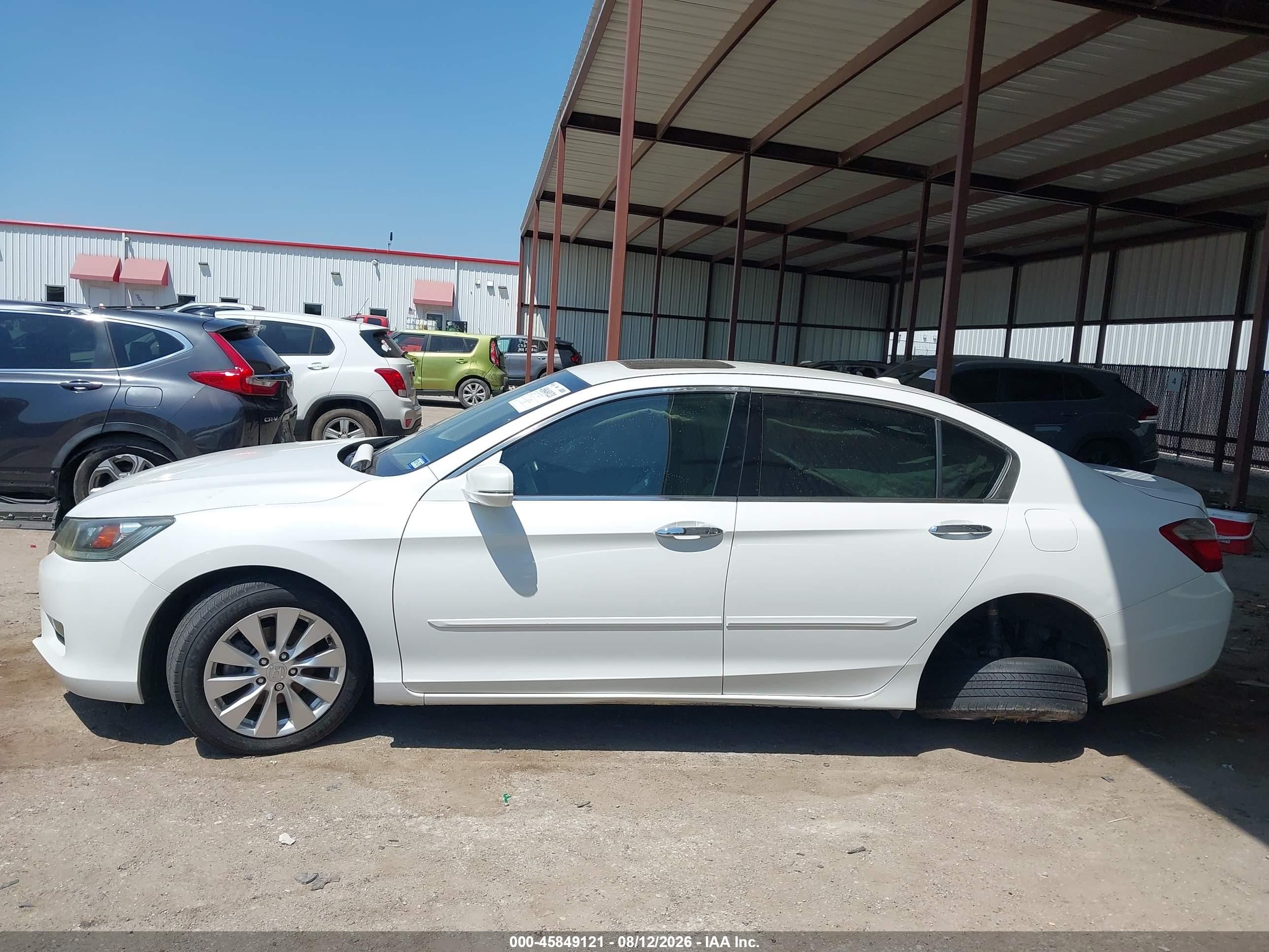 2013 Honda Accord Ex-l V-6 White vin: 1HGCR3F89DA001117
