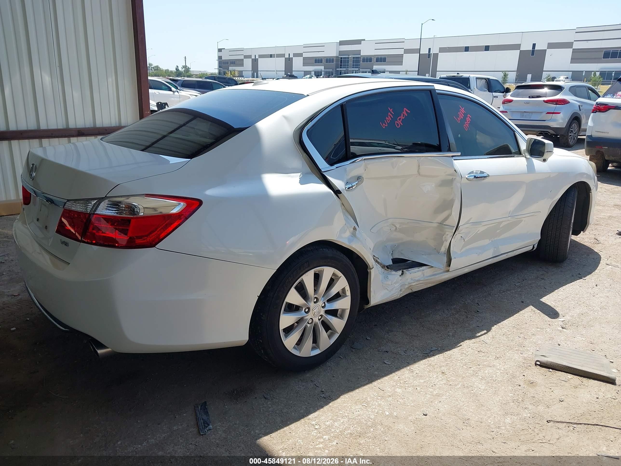 2013 Honda Accord Ex-l V-6 White vin: 1HGCR3F89DA001117