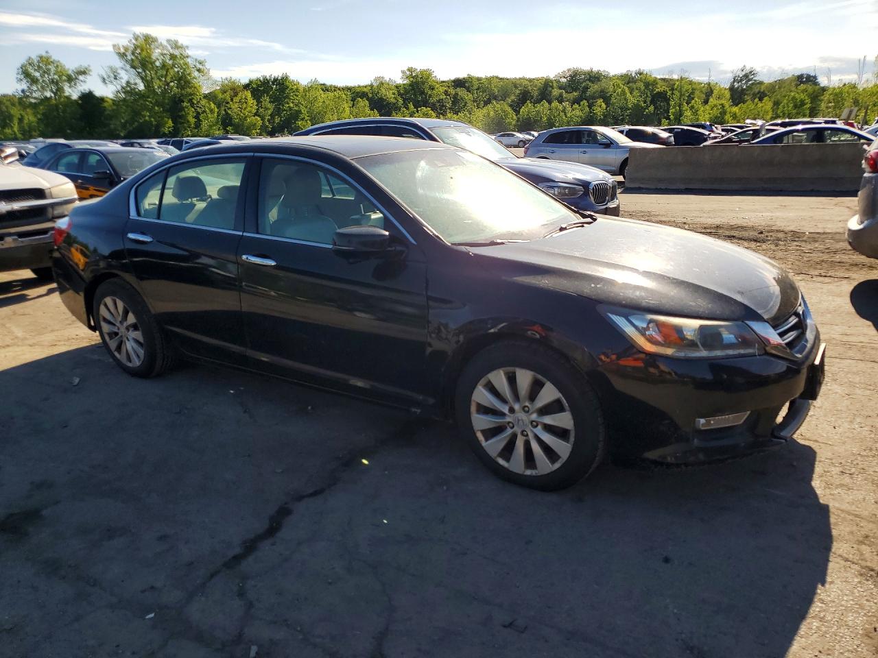 2013 Honda Accord Black vin: 1HGCR3F89DA011565
