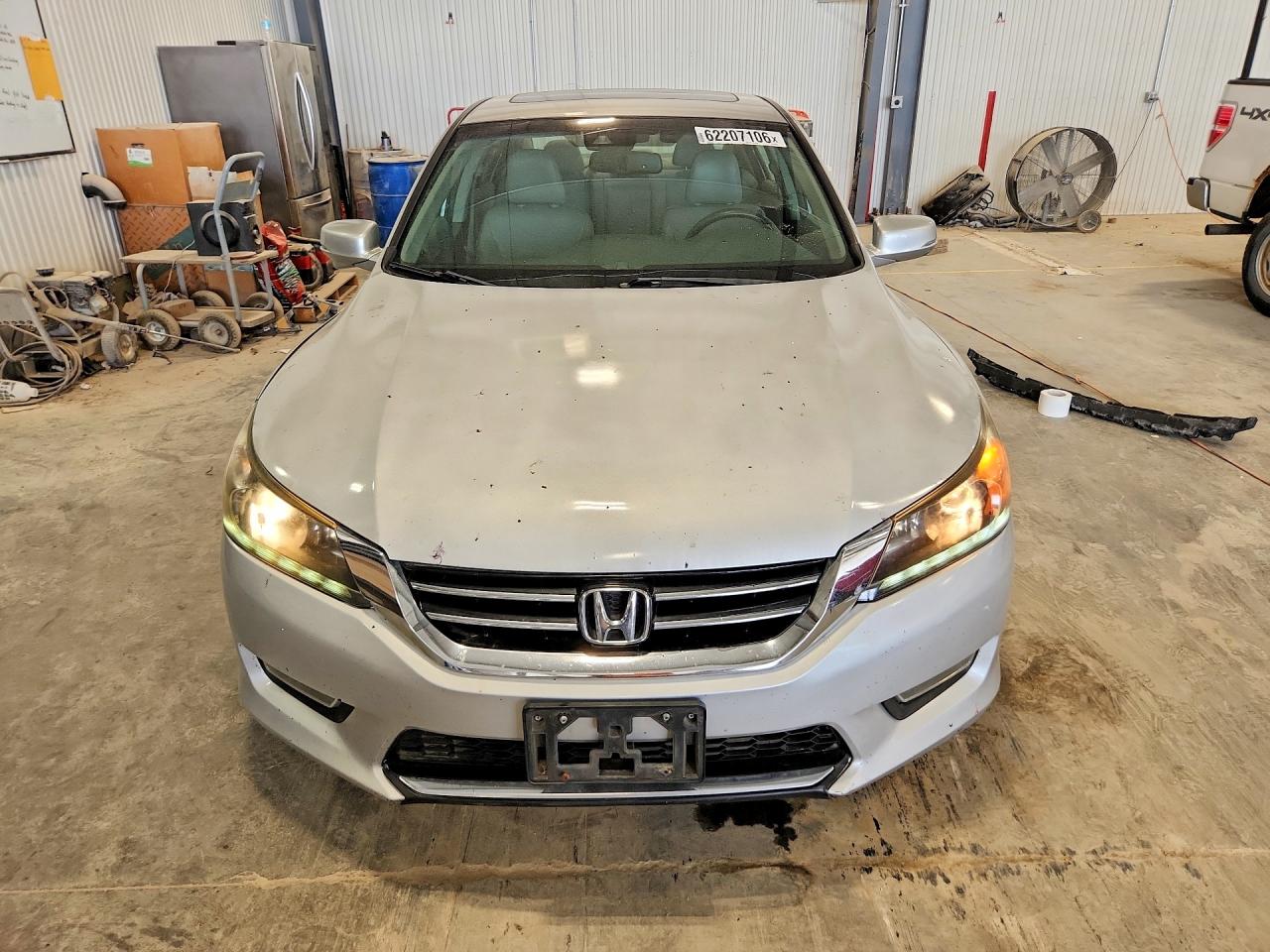 2013 Honda Accord Exl Серебряный vin: 1HGCR3F89DA043352