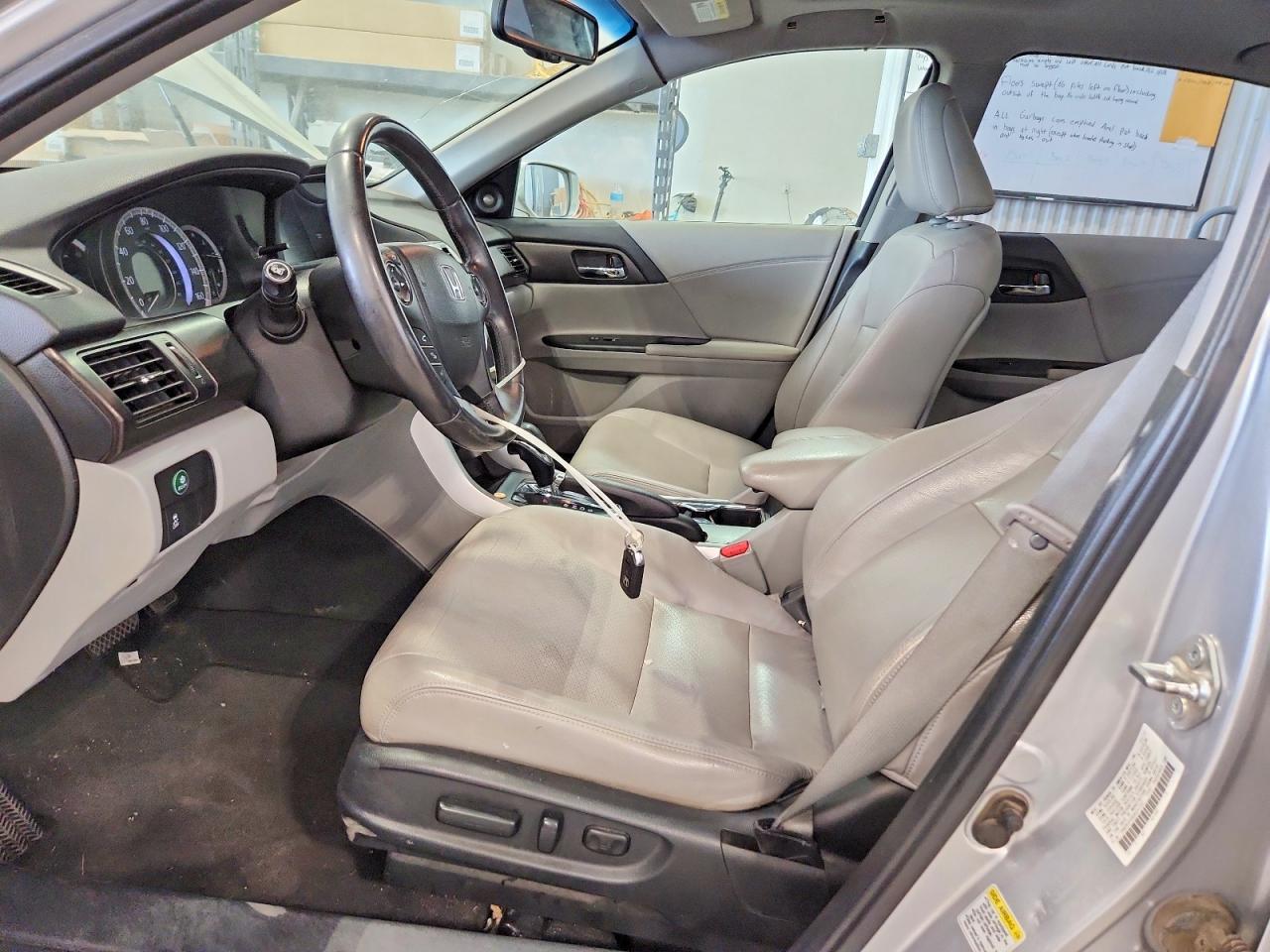 2013 Honda Accord Exl Серебряный vin: 1HGCR3F89DA043352
