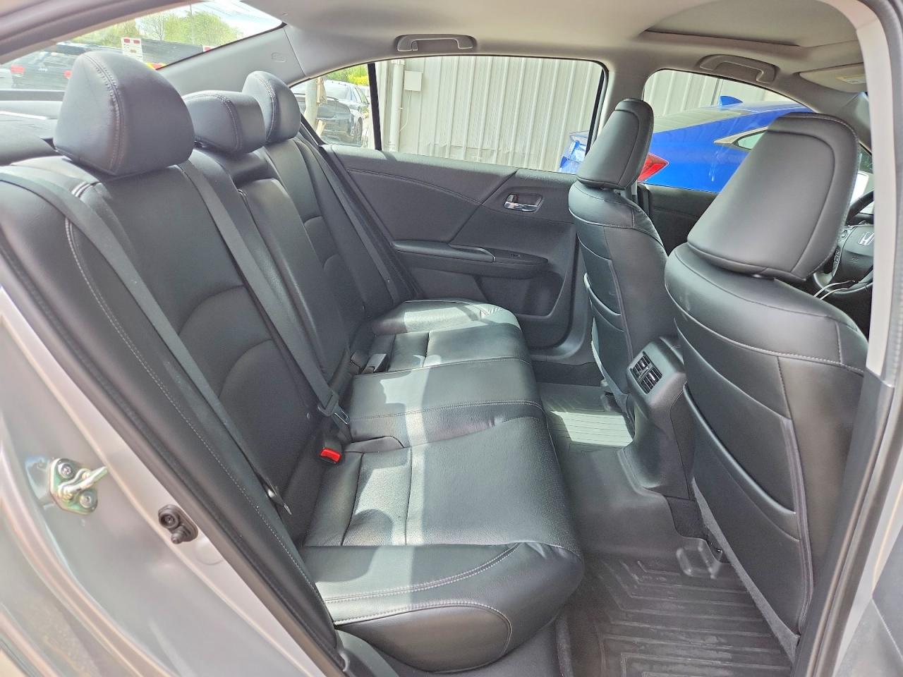 2015 Honda Accord Exl Silver vin: 1HGCR3F89FA009396