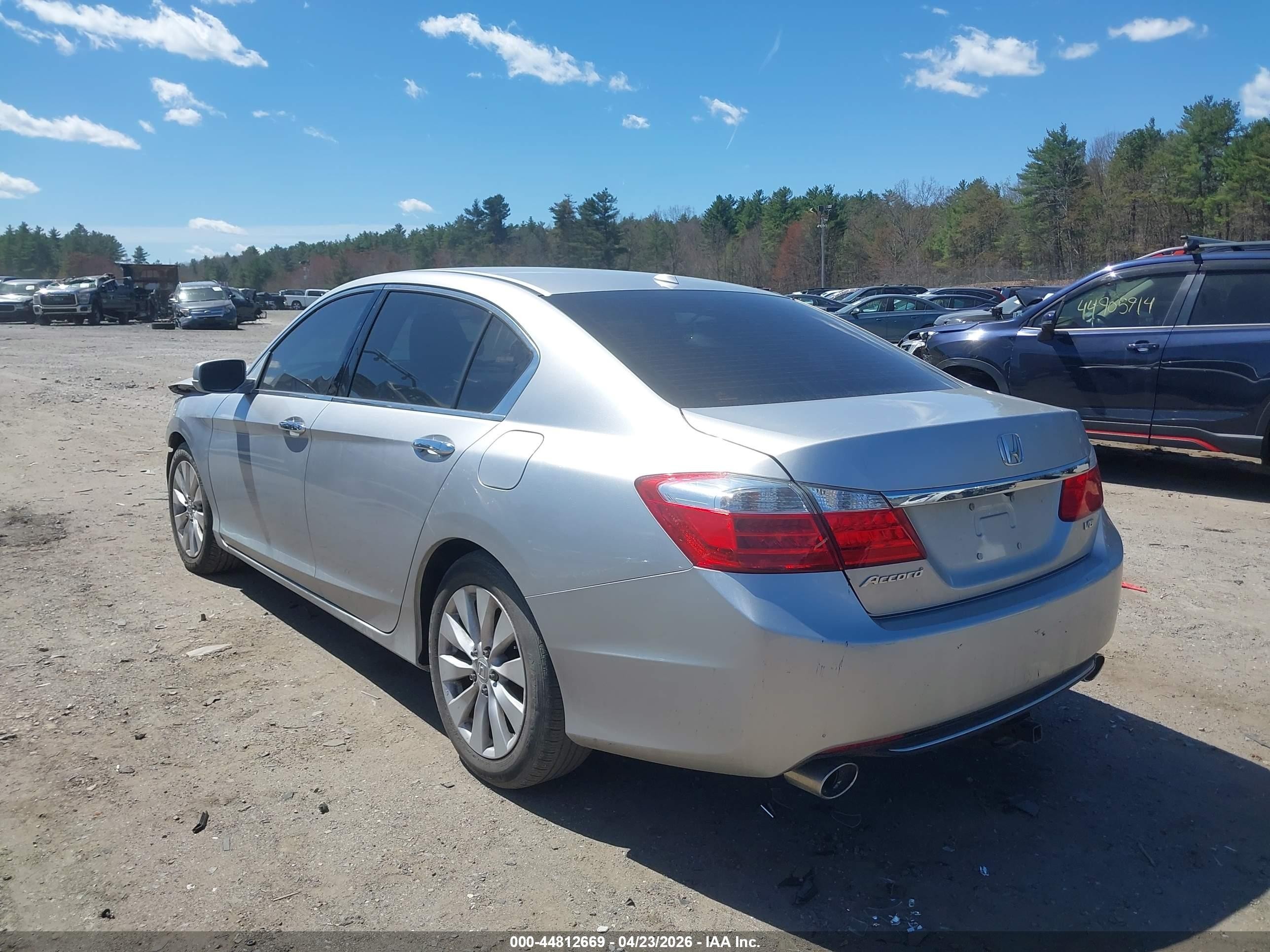2015 Honda Accord Ex-l V-6 Silver vin: 1HGCR3F89FA023783