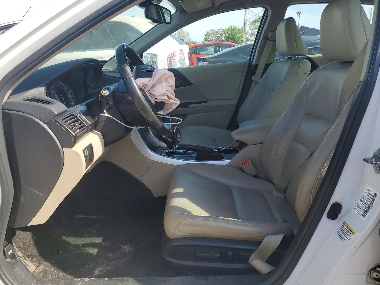 2015 Honda Accord White vin: 1HGCR3F89FA033942