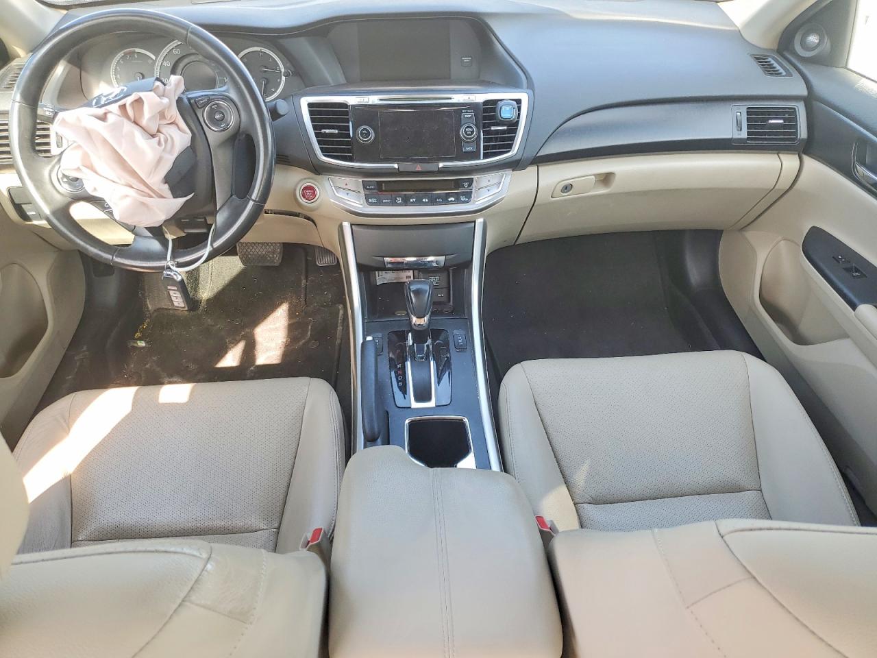 2015 Honda Accord White vin: 1HGCR3F89FA033942