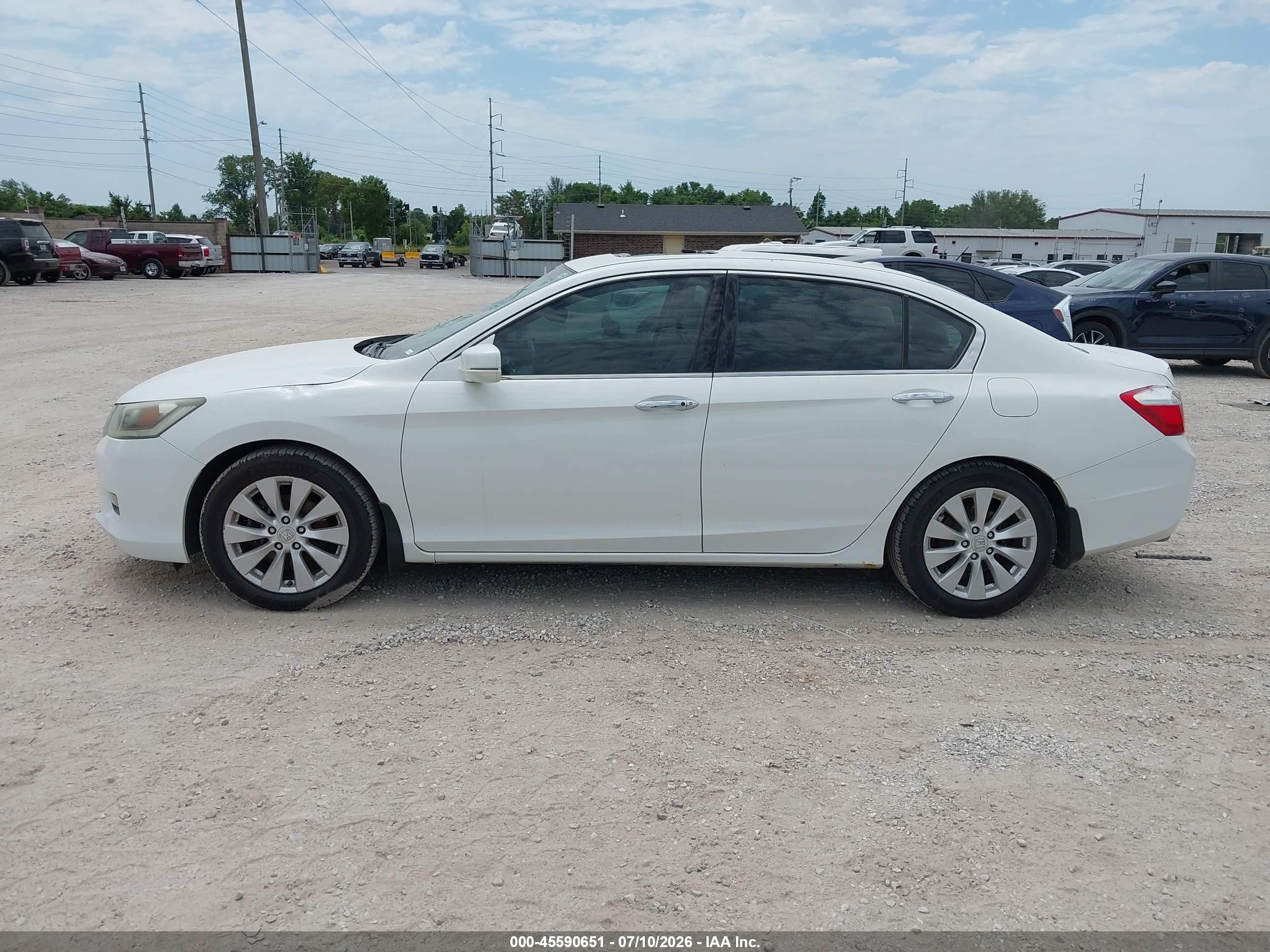 2013 Honda Accord Ex-l V-6 White vin: 1HGCR3F8XDA013079
