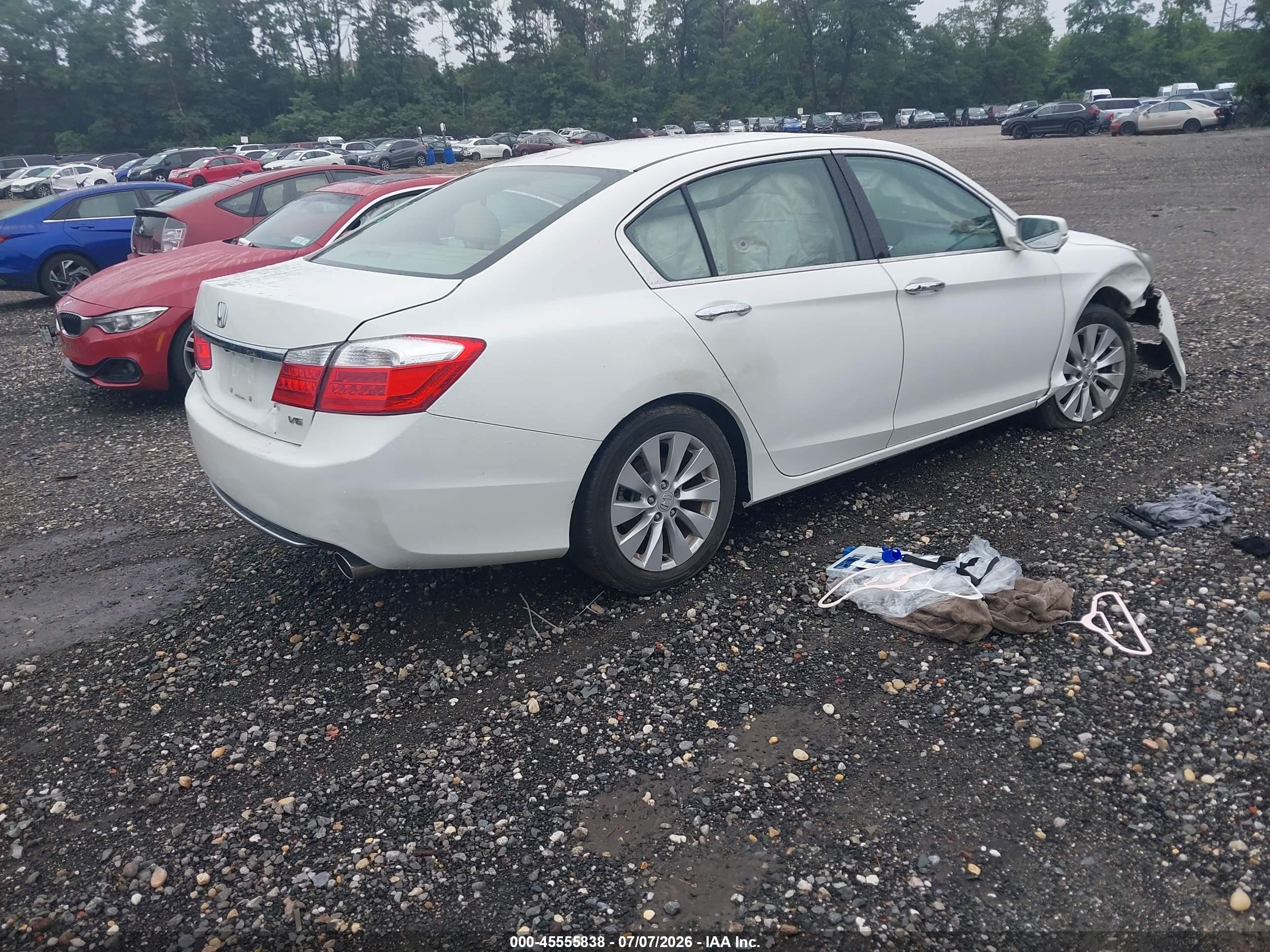 2013 Honda Accord Ex-l V-6 White vin: 1HGCR3F8XDA014703