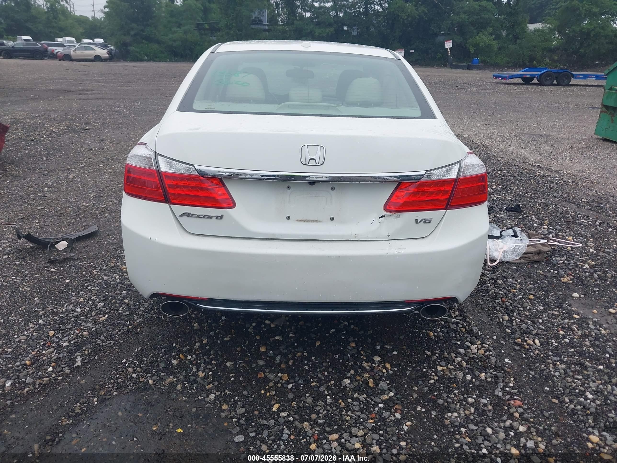 2013 Honda Accord Ex-l V-6 White vin: 1HGCR3F8XDA014703