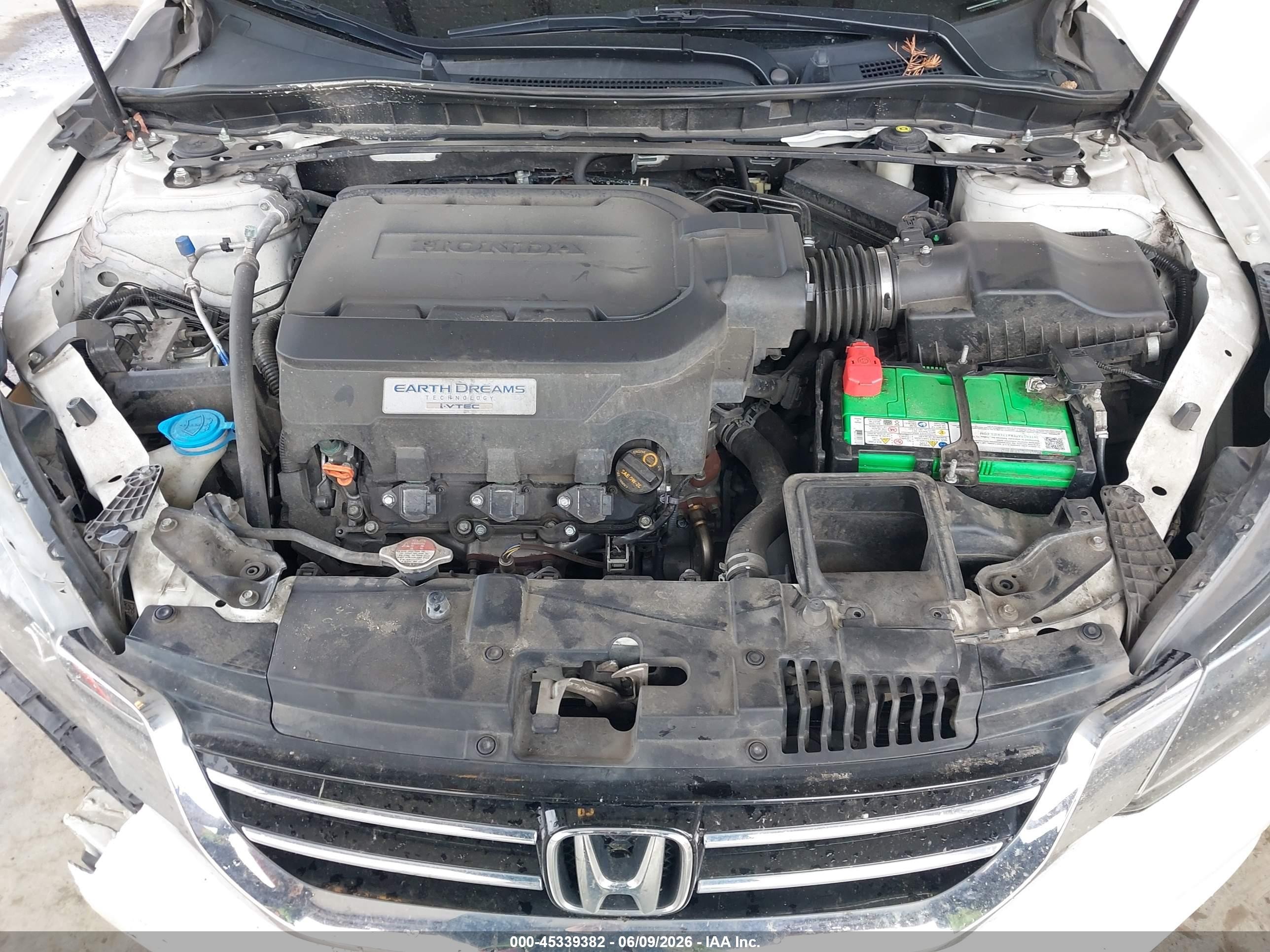 2013 Honda Accord Ex-l V-6 White vin: 1HGCR3F8XDA019190