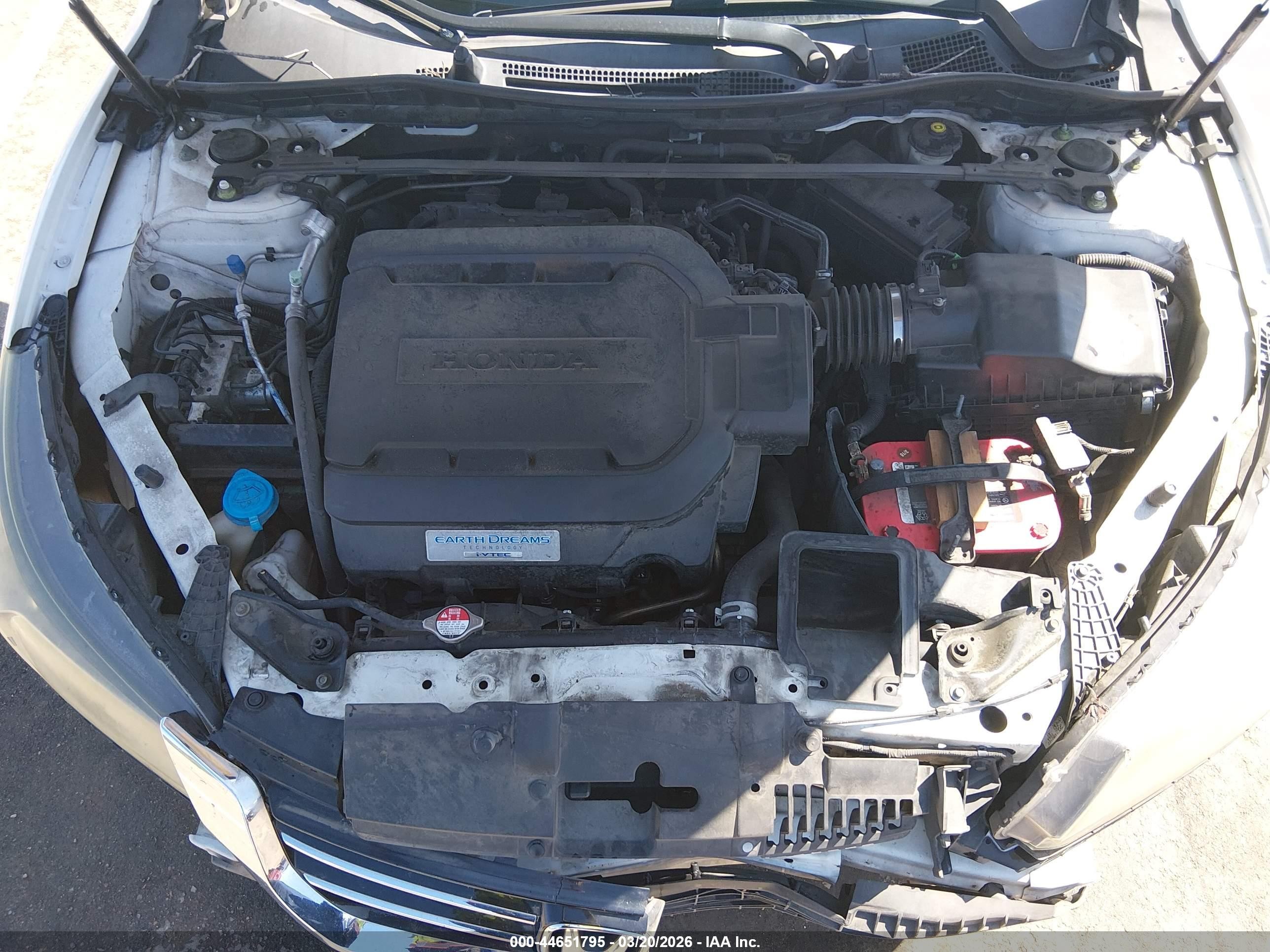 2013 Honda Accord Ex-l V-6 White vin: 1HGCR3F8XDA025460