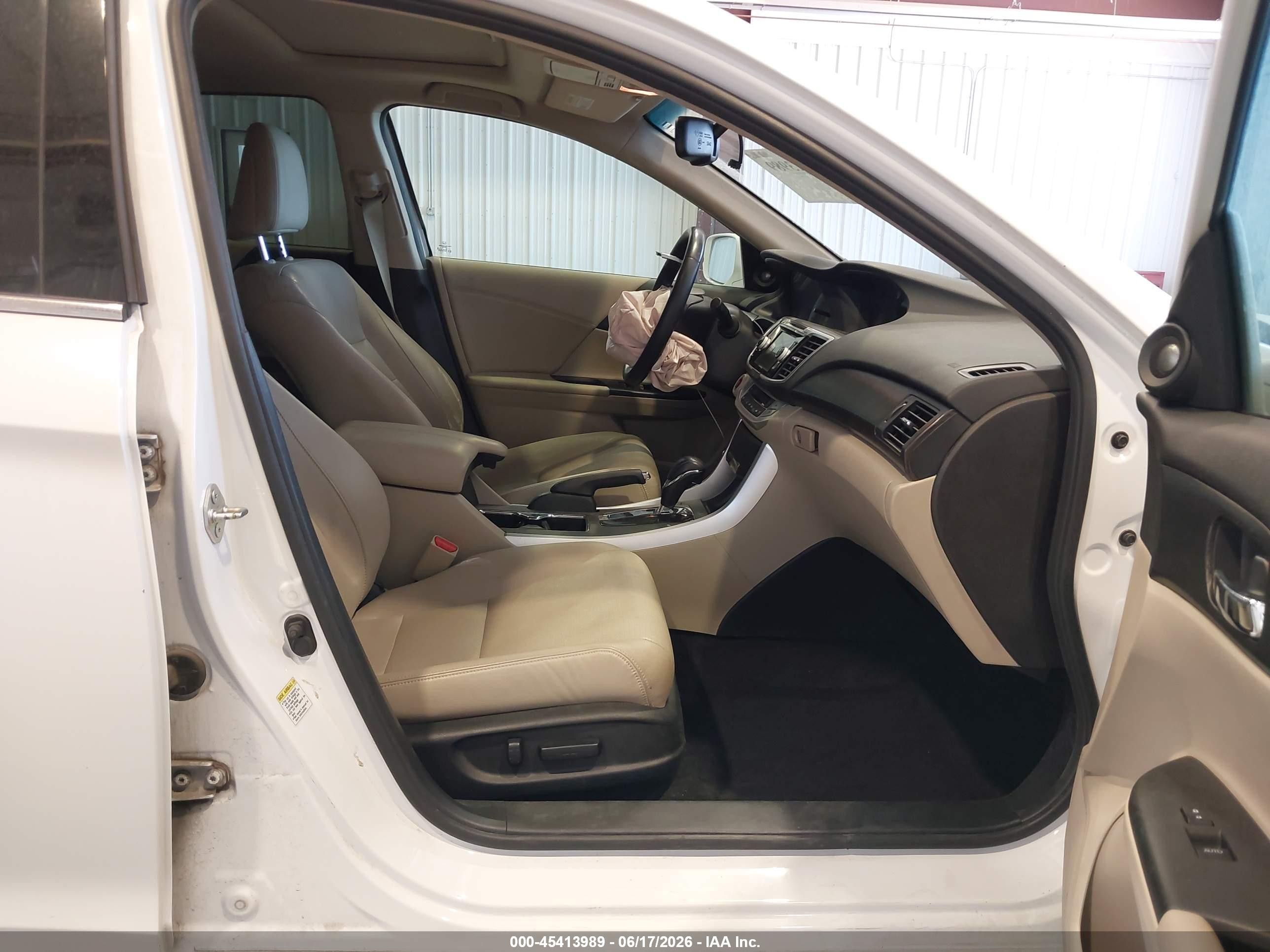 2014 Honda Accord Ex-l V-6 White vin: 1HGCR3F8XEA036282