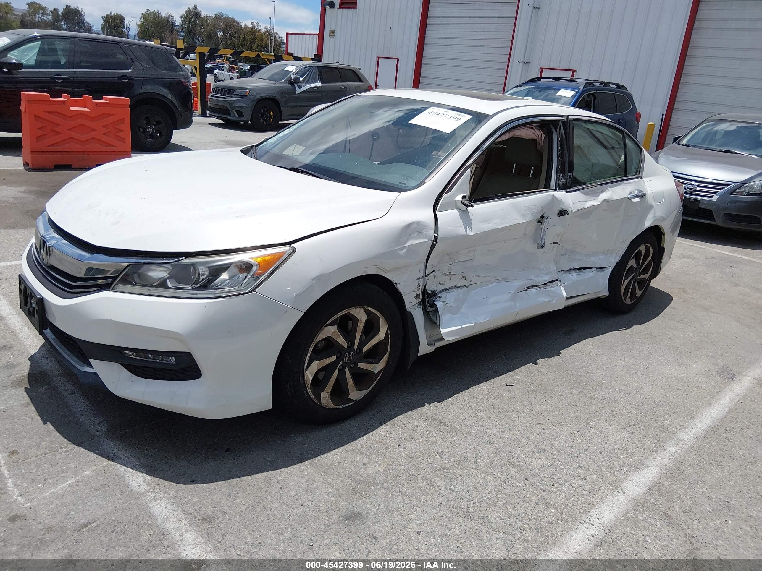 2017 Honda Accord Ex-l V6 White vin: 1HGCR3F8XHA019129