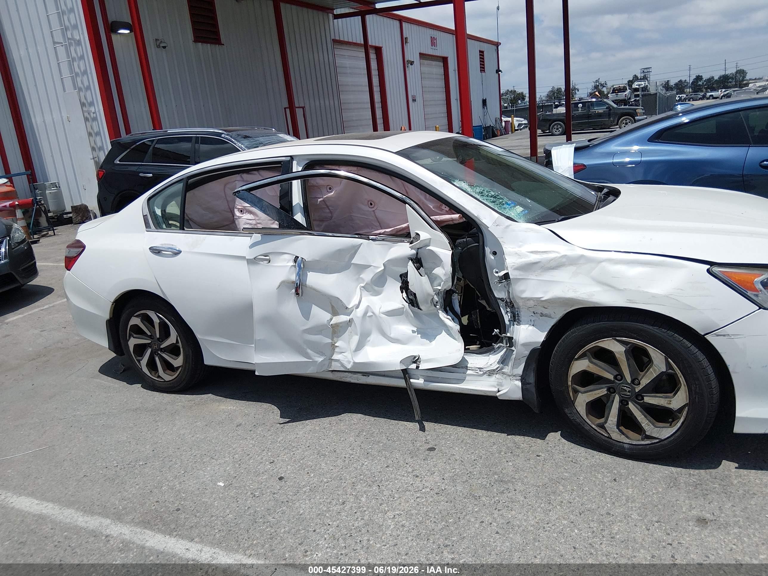 2017 Honda Accord Ex-l V6 White vin: 1HGCR3F8XHA019129