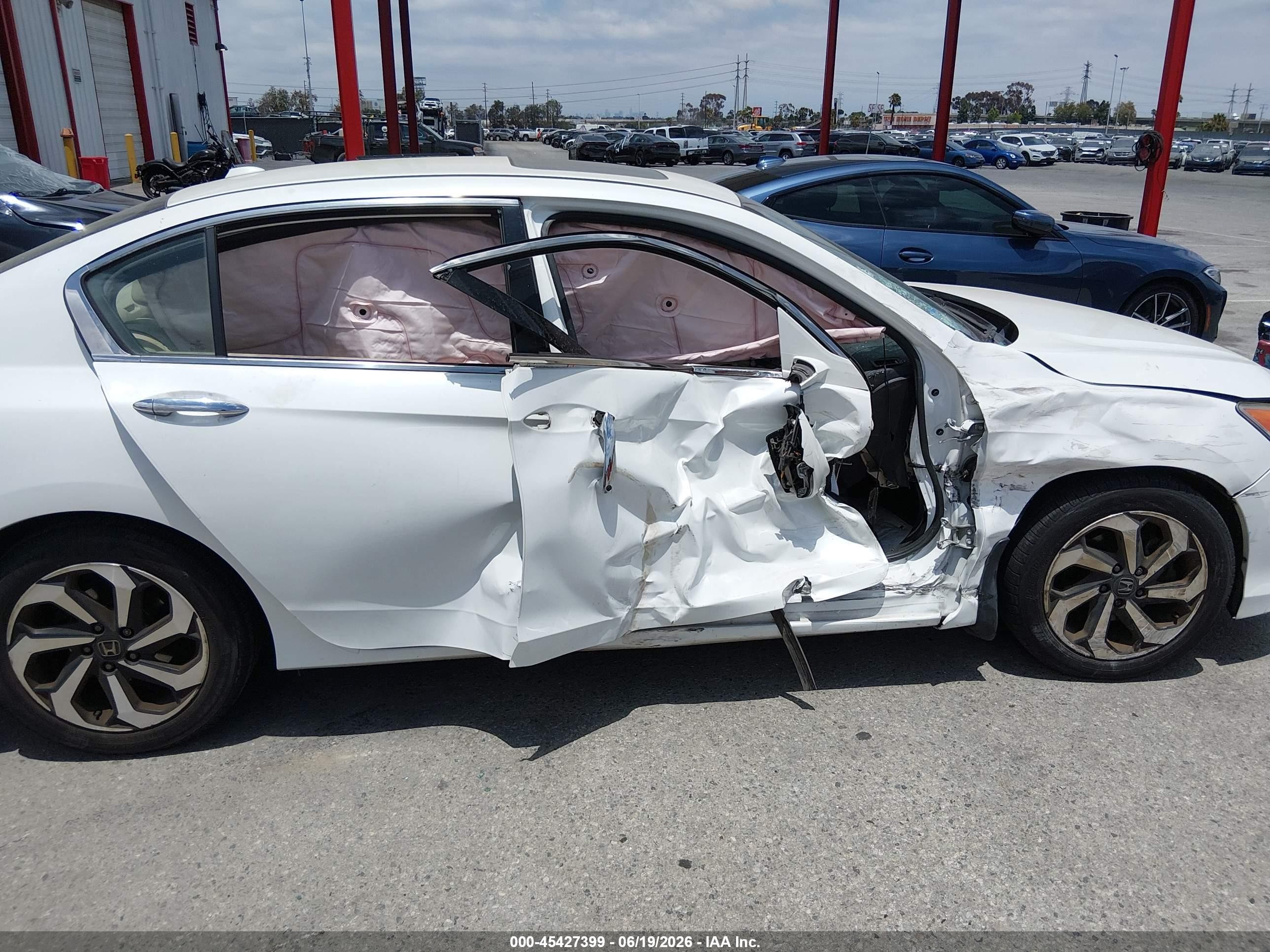 2017 Honda Accord Ex-l V6 White vin: 1HGCR3F8XHA019129