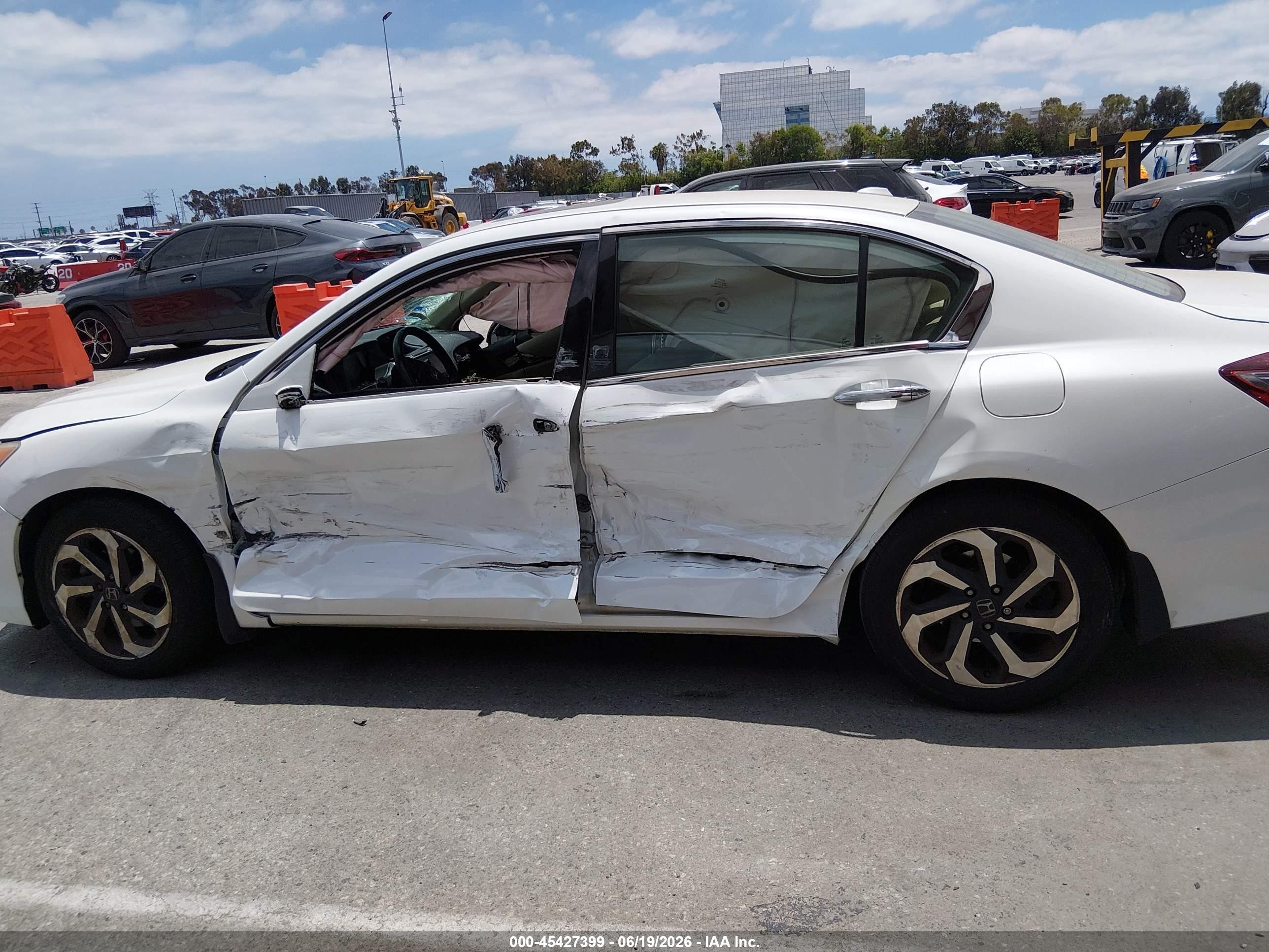2017 Honda Accord Ex-l V6 White vin: 1HGCR3F8XHA019129