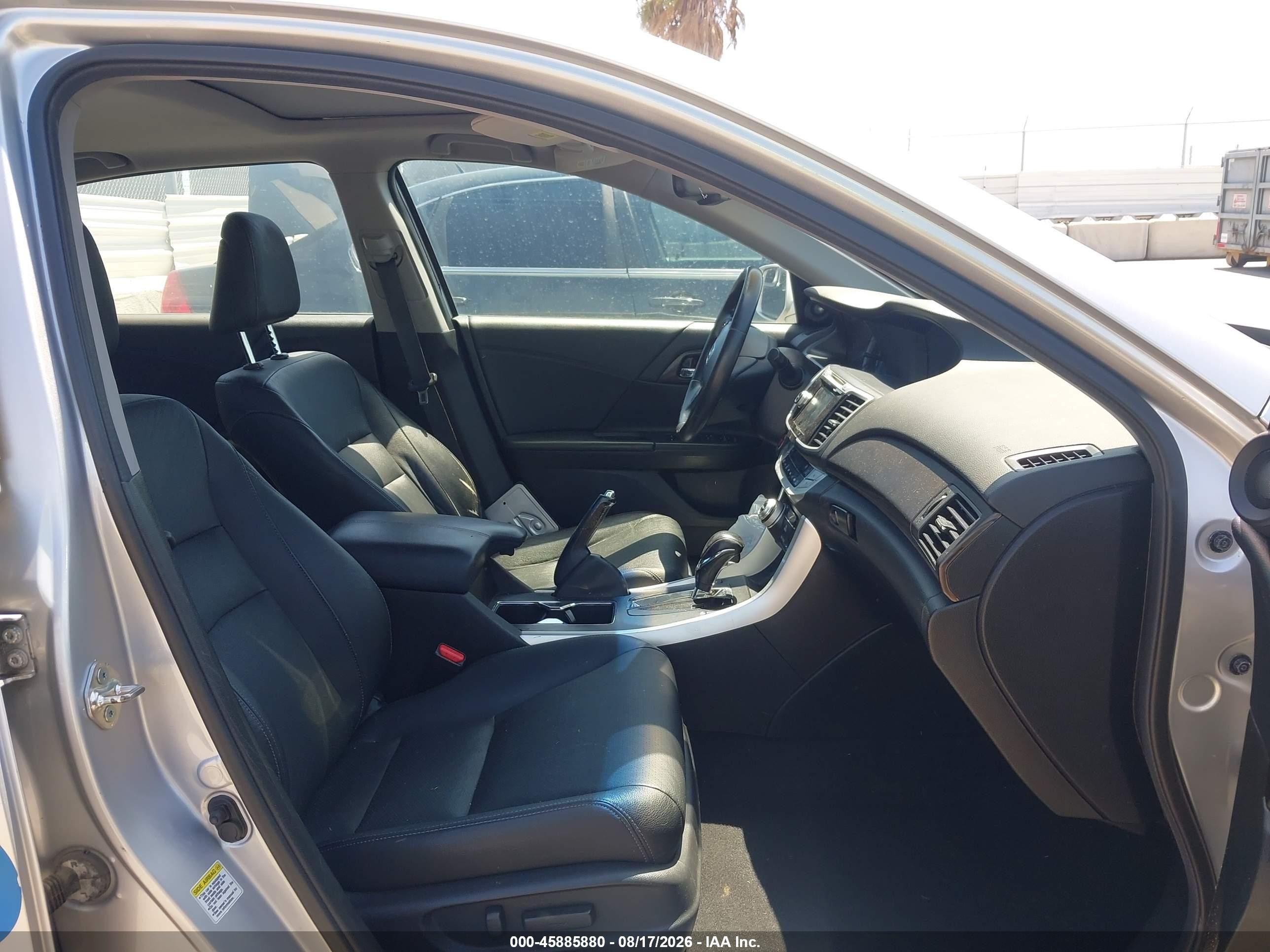 2013 Honda Accord Touring Silver vin: 1HGCR3F90DA039439