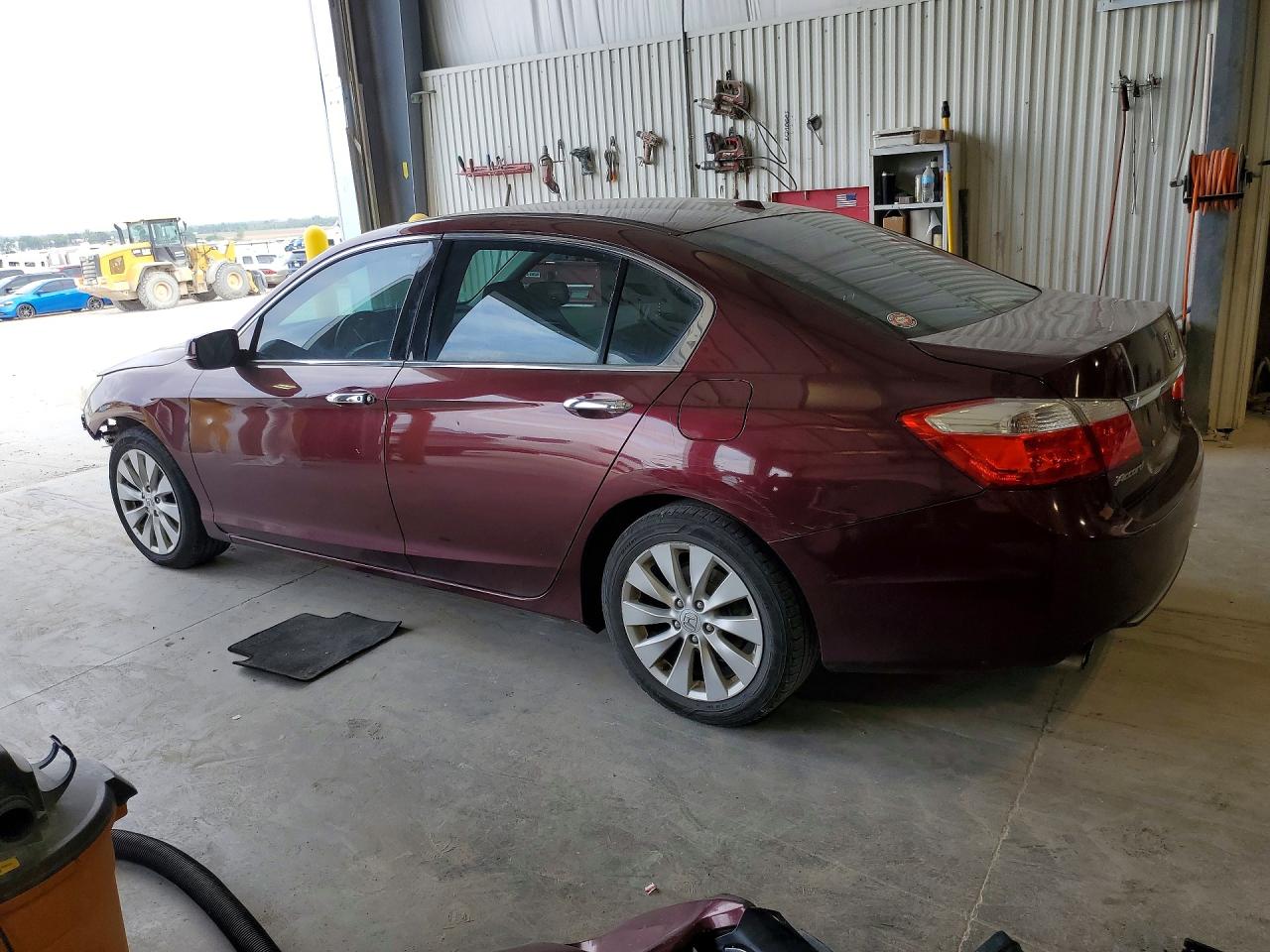 2013 Honda Accord Touring Темно-бордовый vin: 1HGCR3F91DA032810