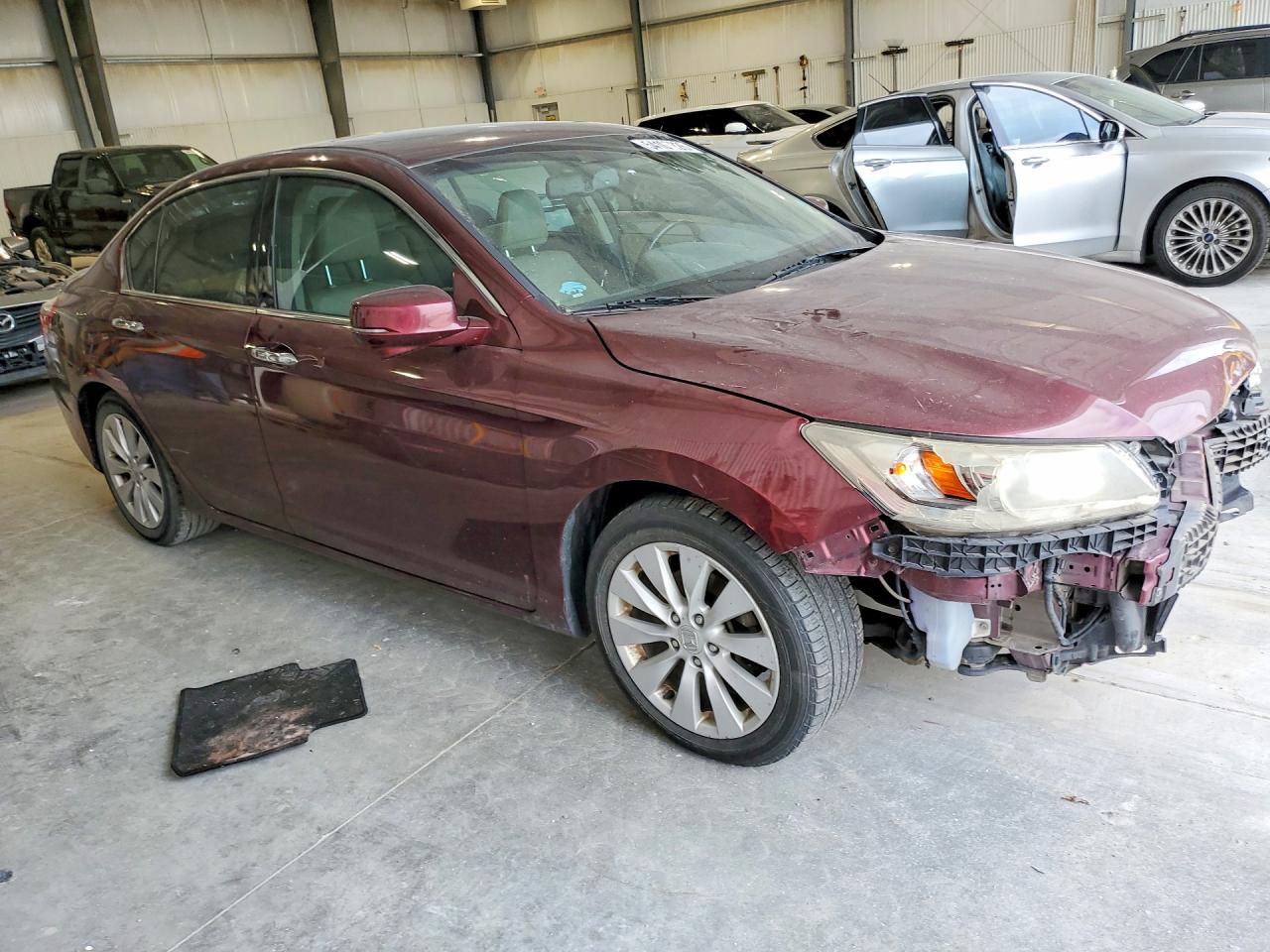 2013 Honda Accord Touring Темно-бордовый vin: 1HGCR3F91DA032810