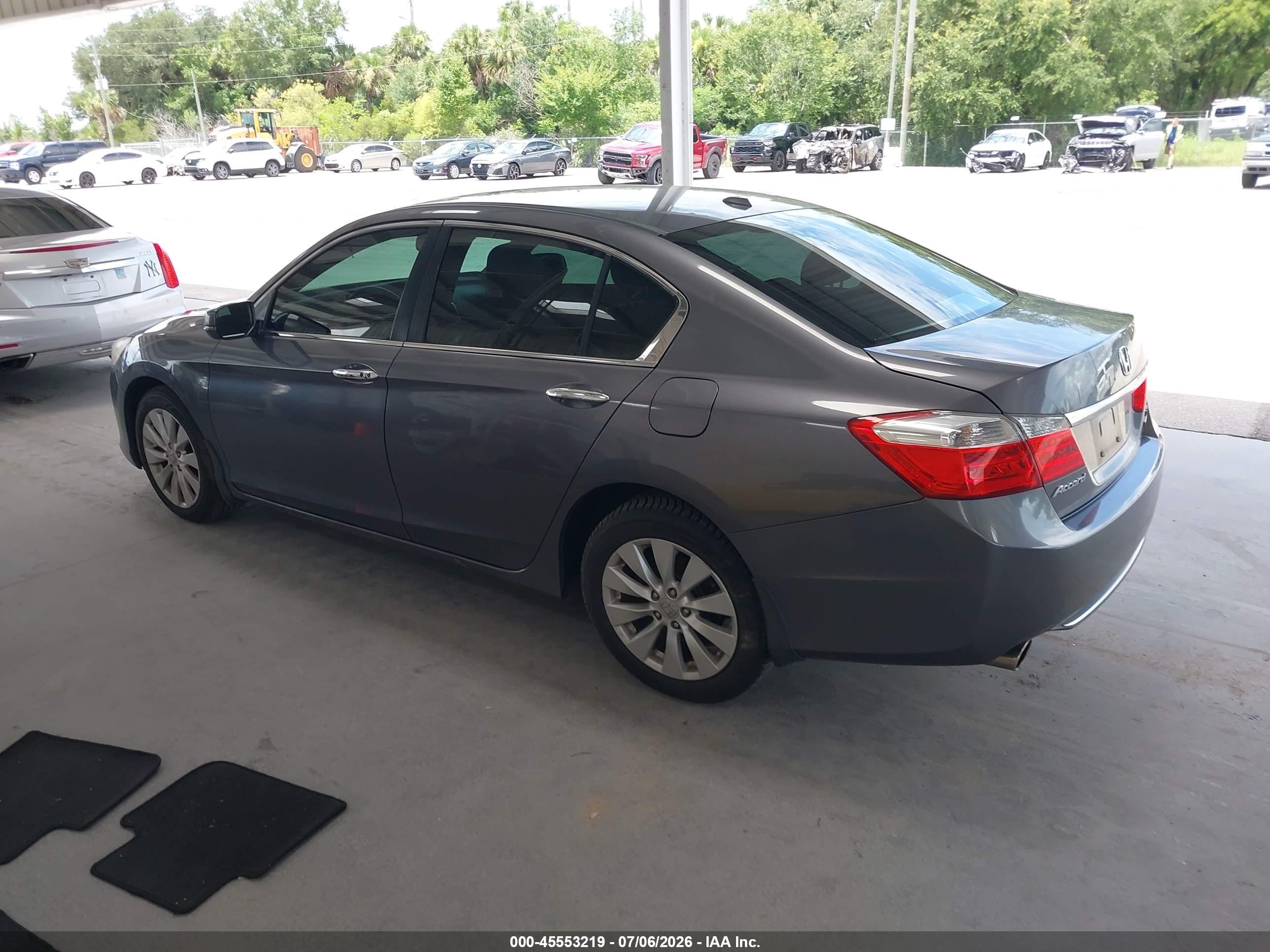 2014 Honda Accord Touring Gray vin: 1HGCR3F91EA010713