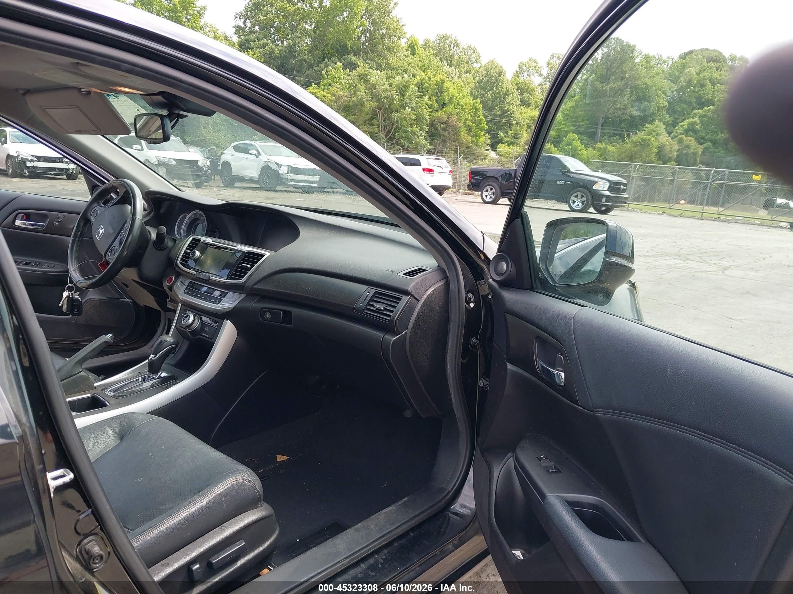 2015 Honda Accord Touring Black vin: 1HGCR3F91FA035046