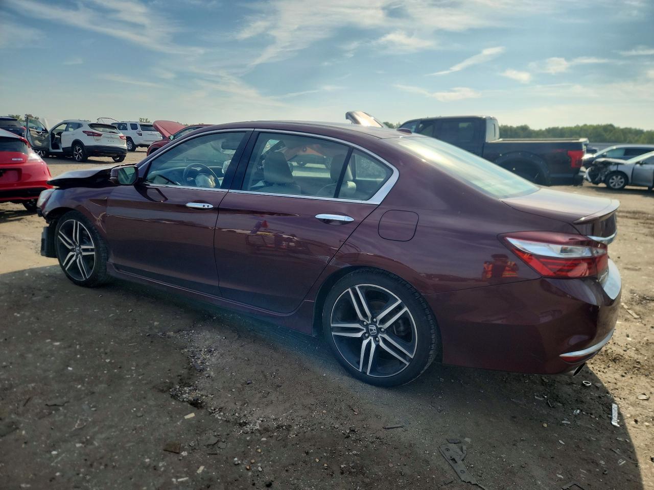 2017 Honda Accord Touring Бордовый vin: 1HGCR3F91HA000512