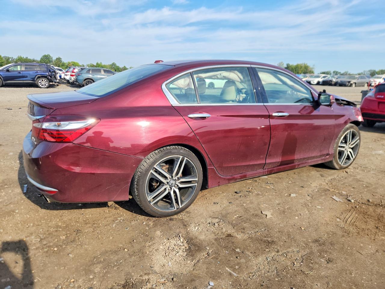 2017 Honda Accord Touring Бордовый vin: 1HGCR3F91HA000512