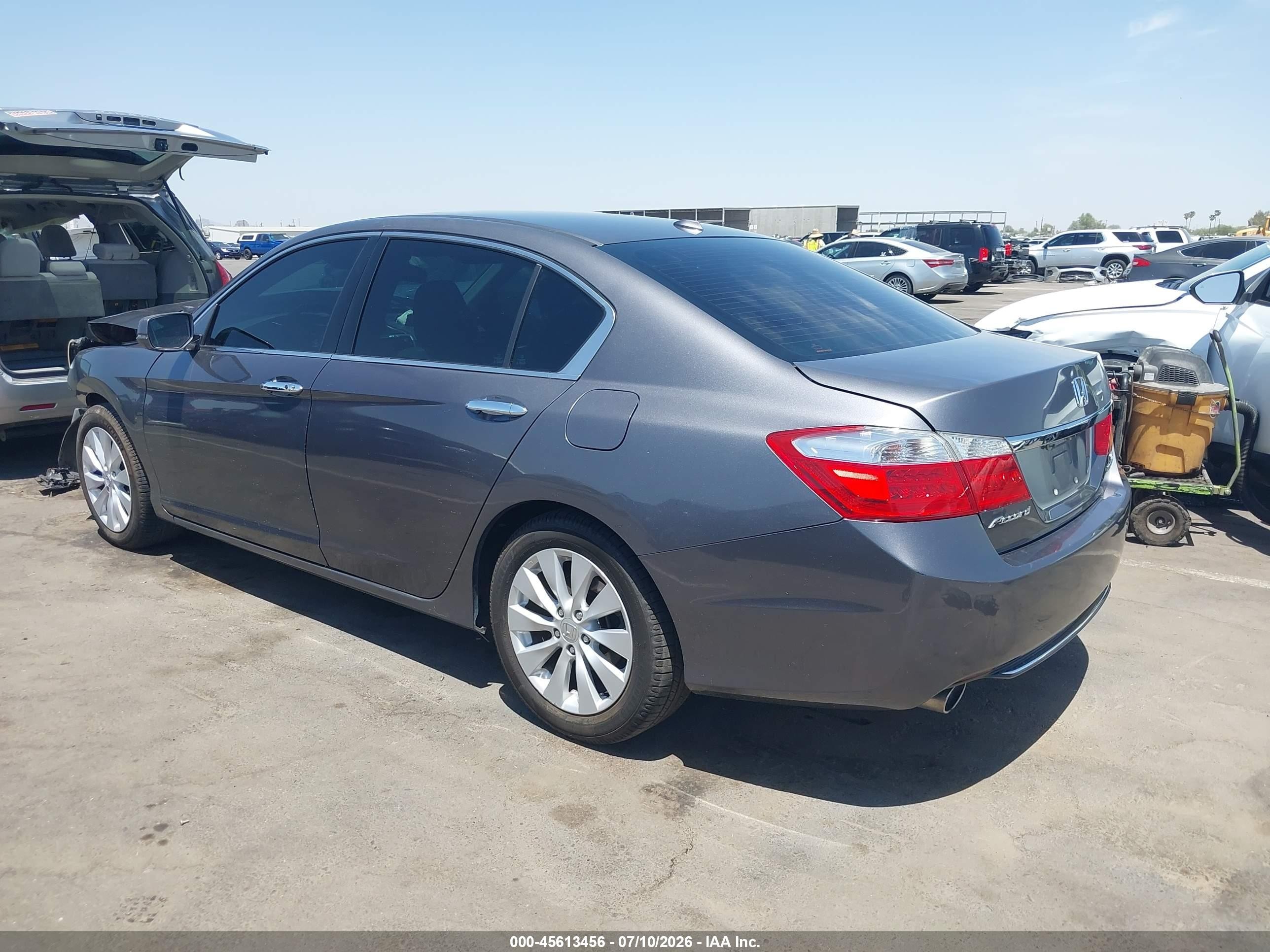 2013 Honda Accord Touring Gray vin: 1HGCR3F92DA025266