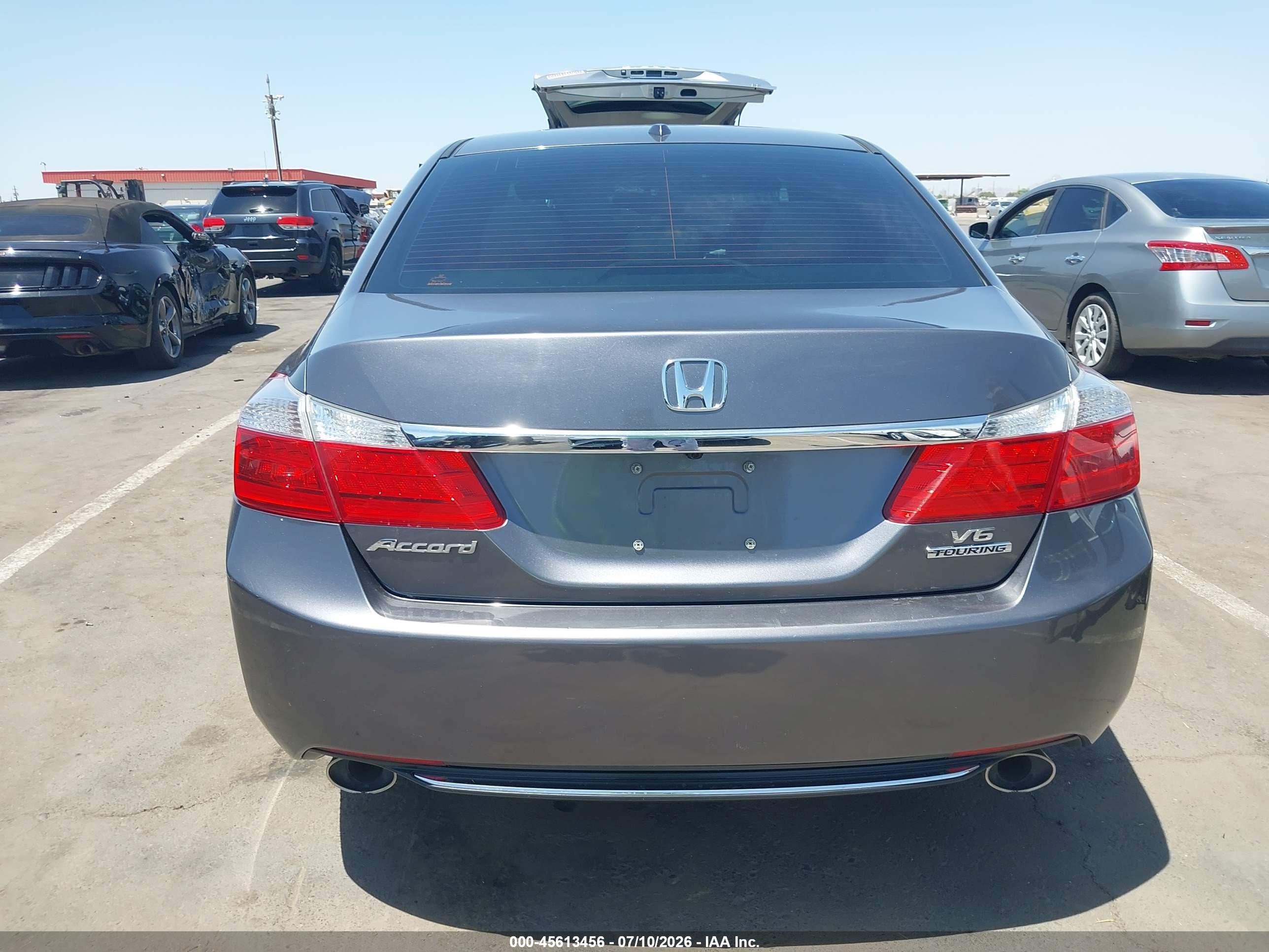 2013 Honda Accord Touring Gray vin: 1HGCR3F92DA025266