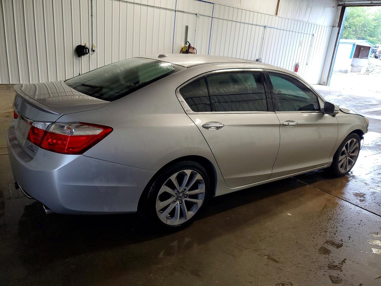 2014 Honda Accord Touring Silver vin: 1HGCR3F92EA007724