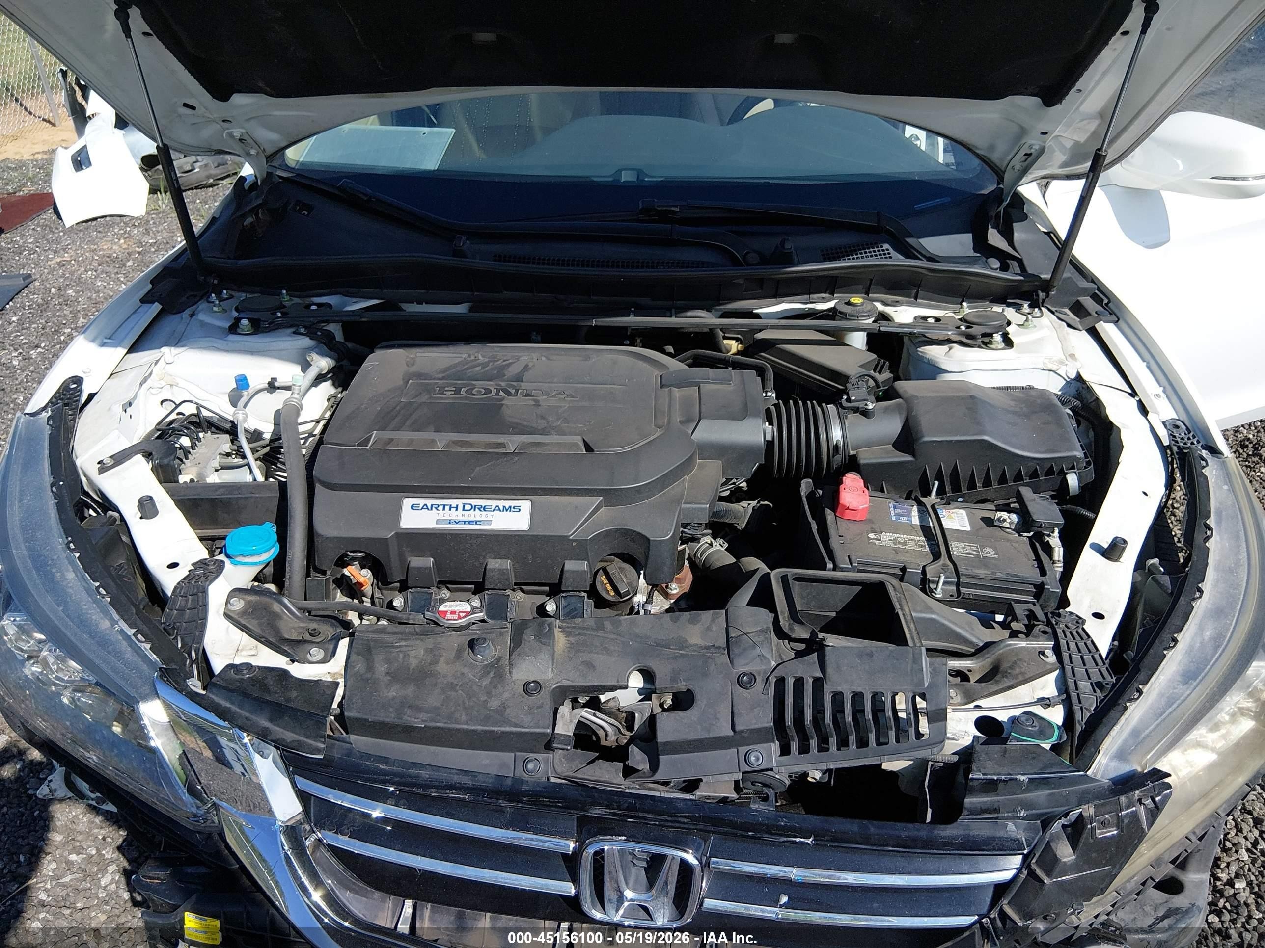2015 Honda Accord Touring White vin: 1HGCR3F92FA025237