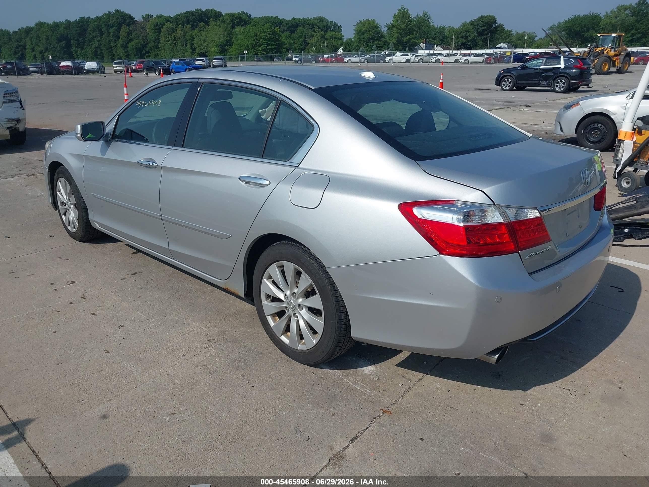 2013 Honda Accord Touring Silver vin: 1HGCR3F93DA033781