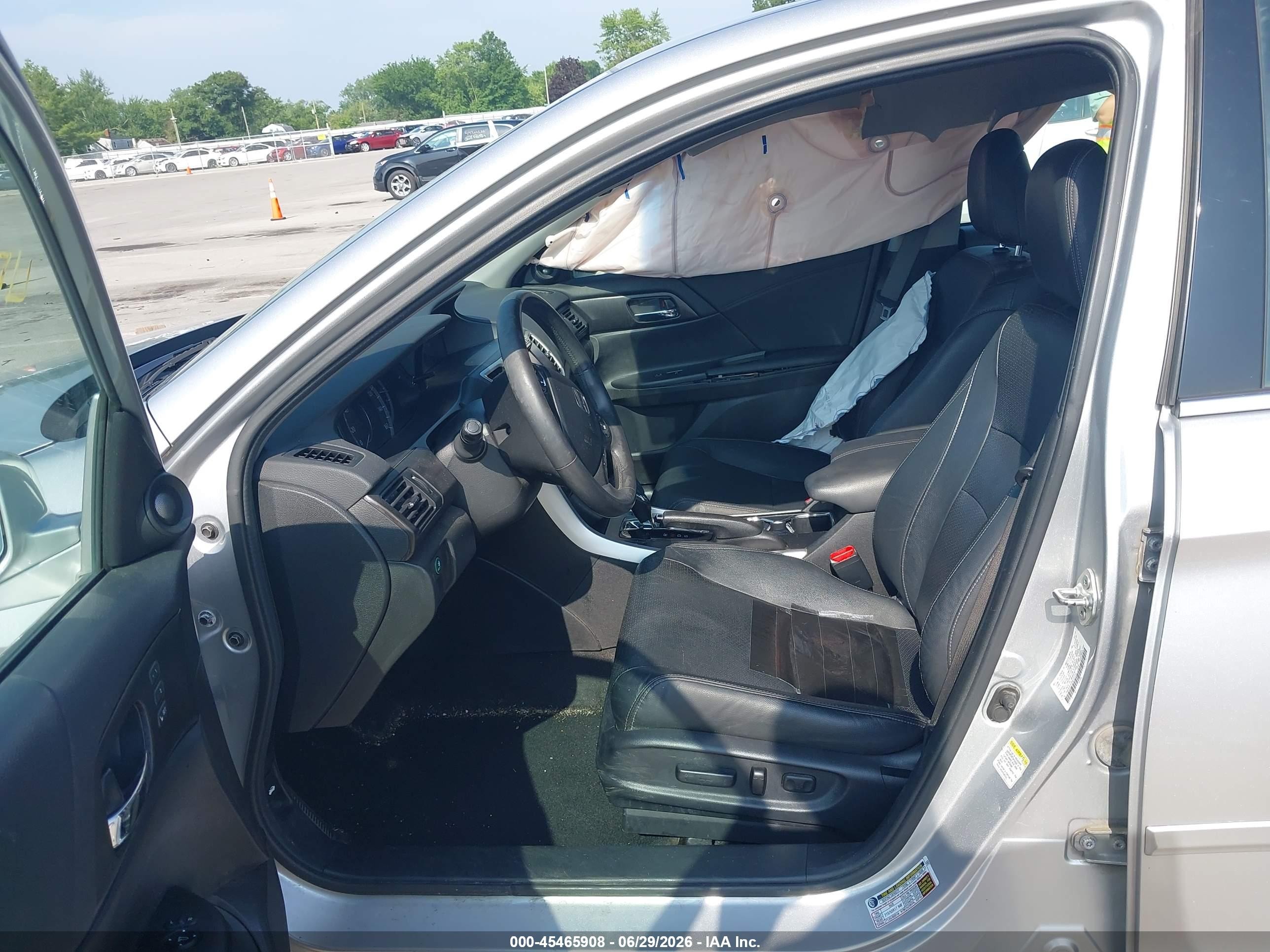2013 Honda Accord Touring Silver vin: 1HGCR3F93DA033781