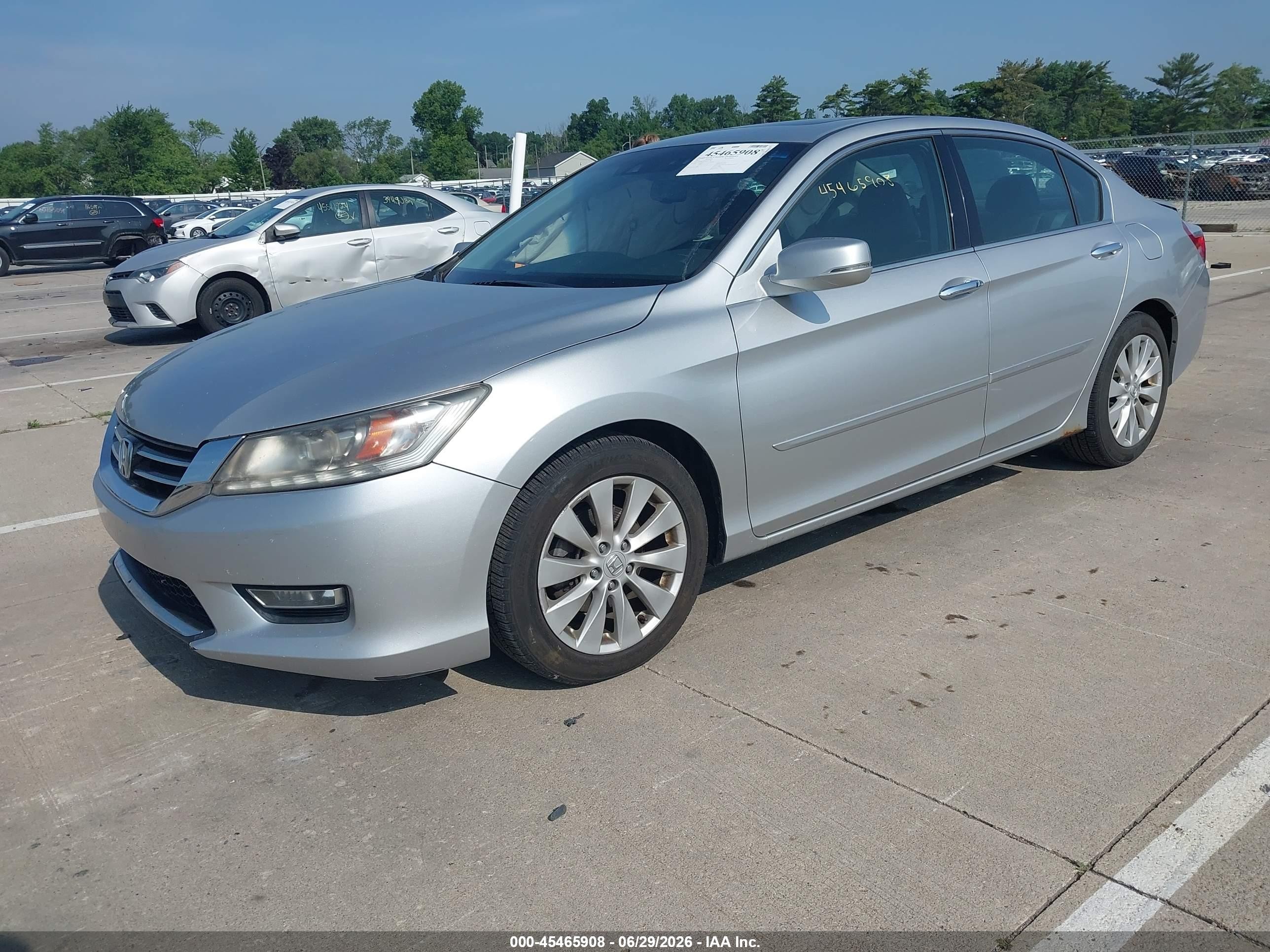 2013 Honda Accord Touring Silver vin: 1HGCR3F93DA033781