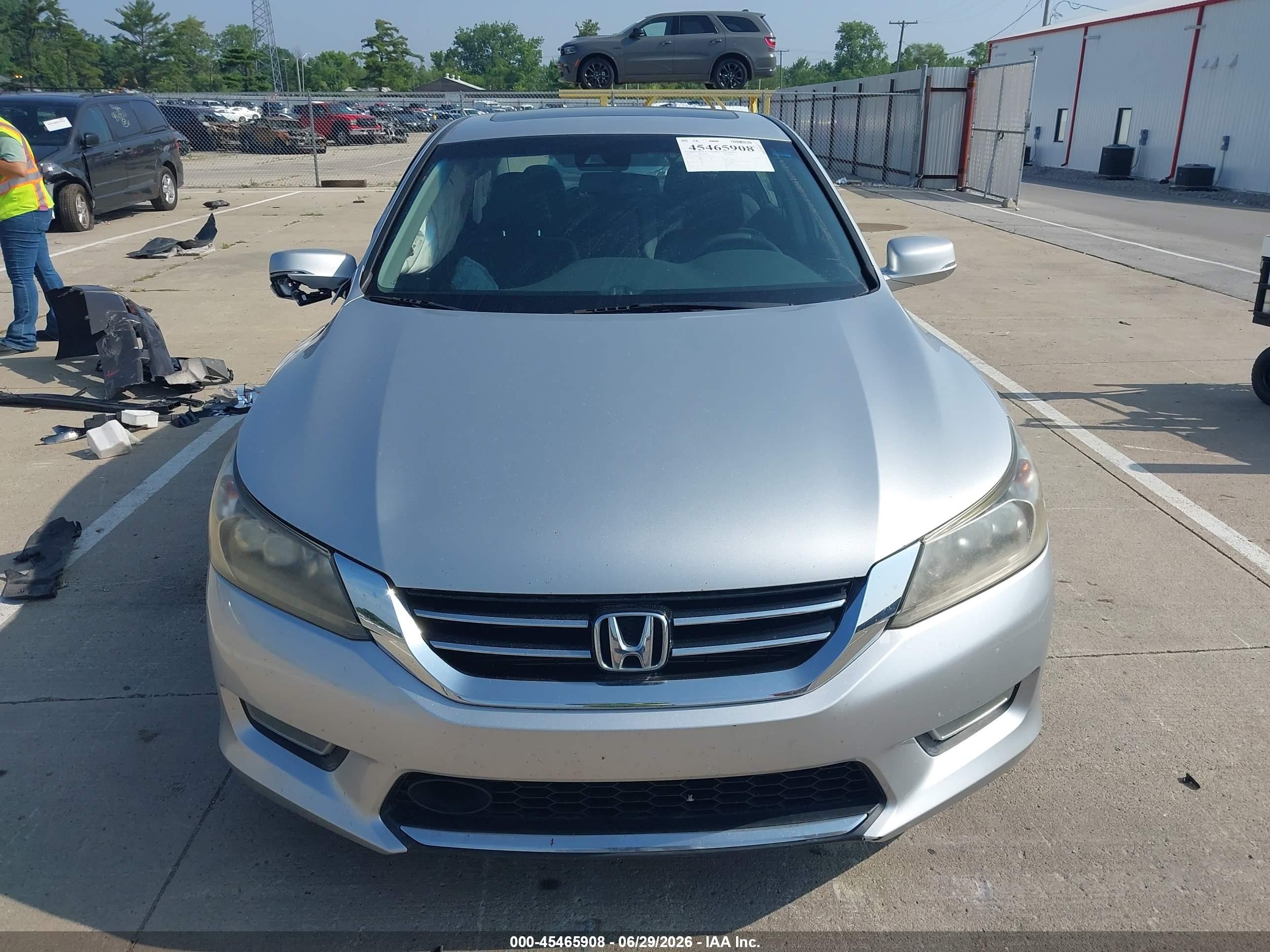 2013 Honda Accord Touring Silver vin: 1HGCR3F93DA033781