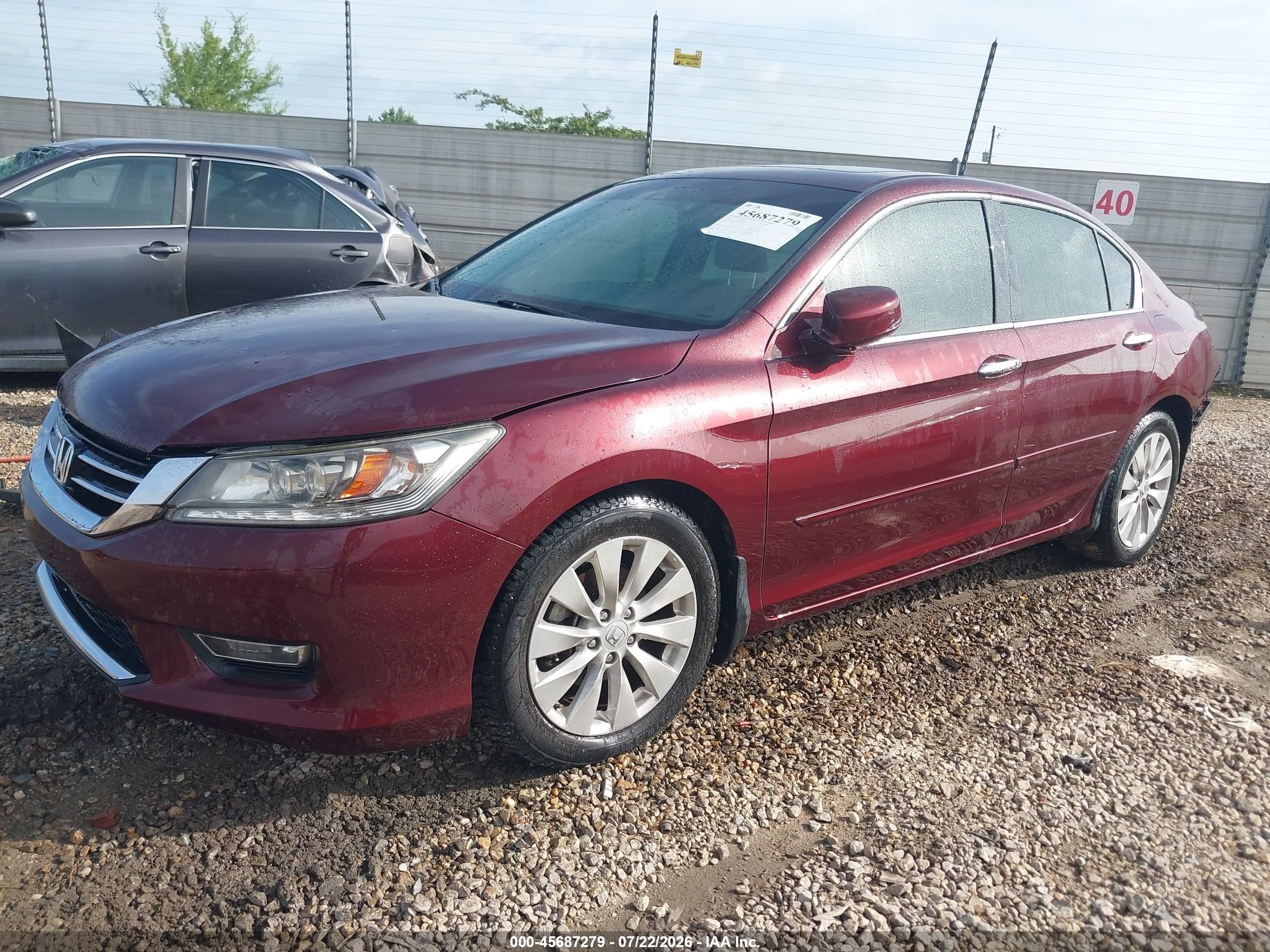 2013 Honda Accord Touring Burgundy vin: 1HGCR3F93DA047454